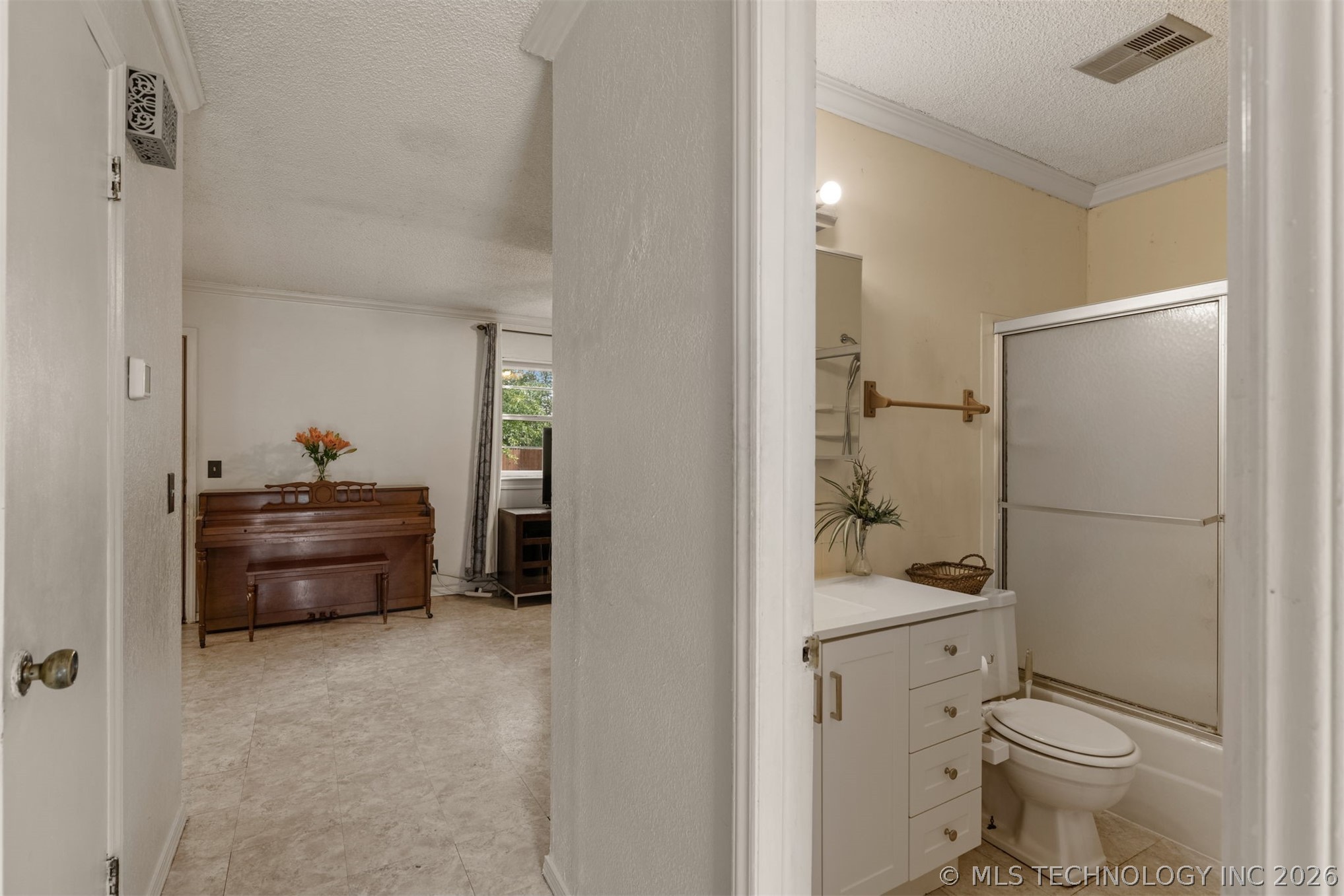 11411 E 37th Place Tulsa OK 74146