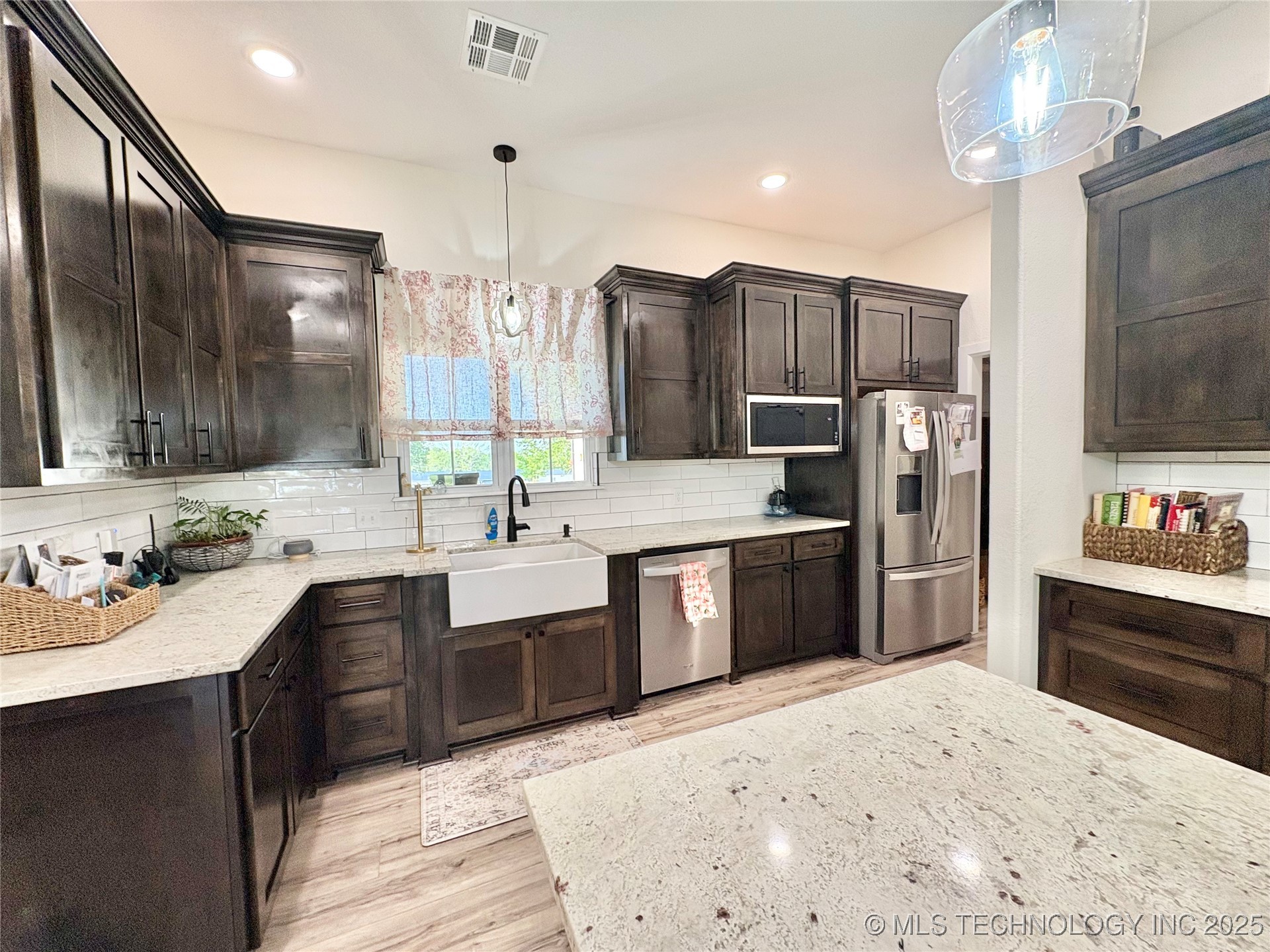 1609 E Hollow Oak Road Stigler OK 74462