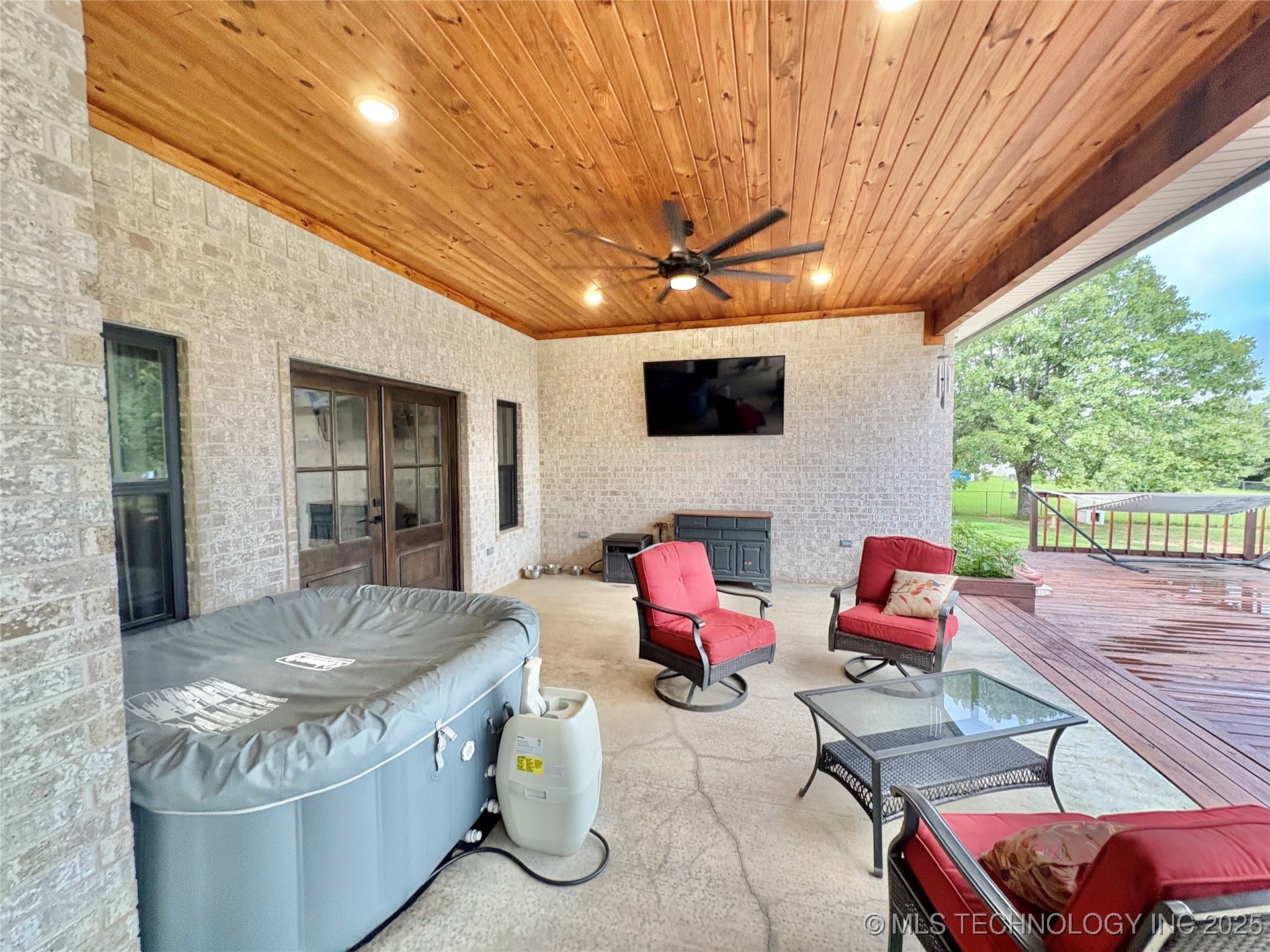 1609 E Hollow Oak Road Stigler OK 74462