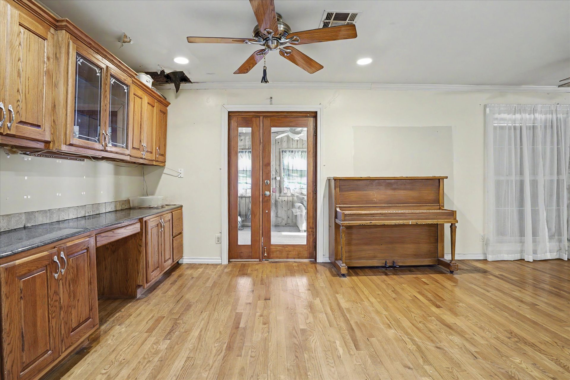 2005 E 52nd Street Tulsa OK 74105