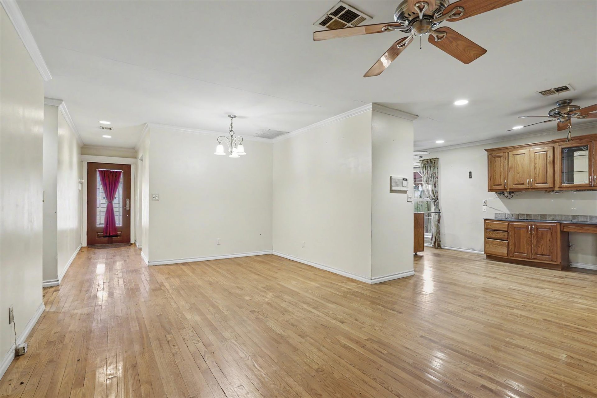 2005 E 52nd Street Tulsa OK 74105