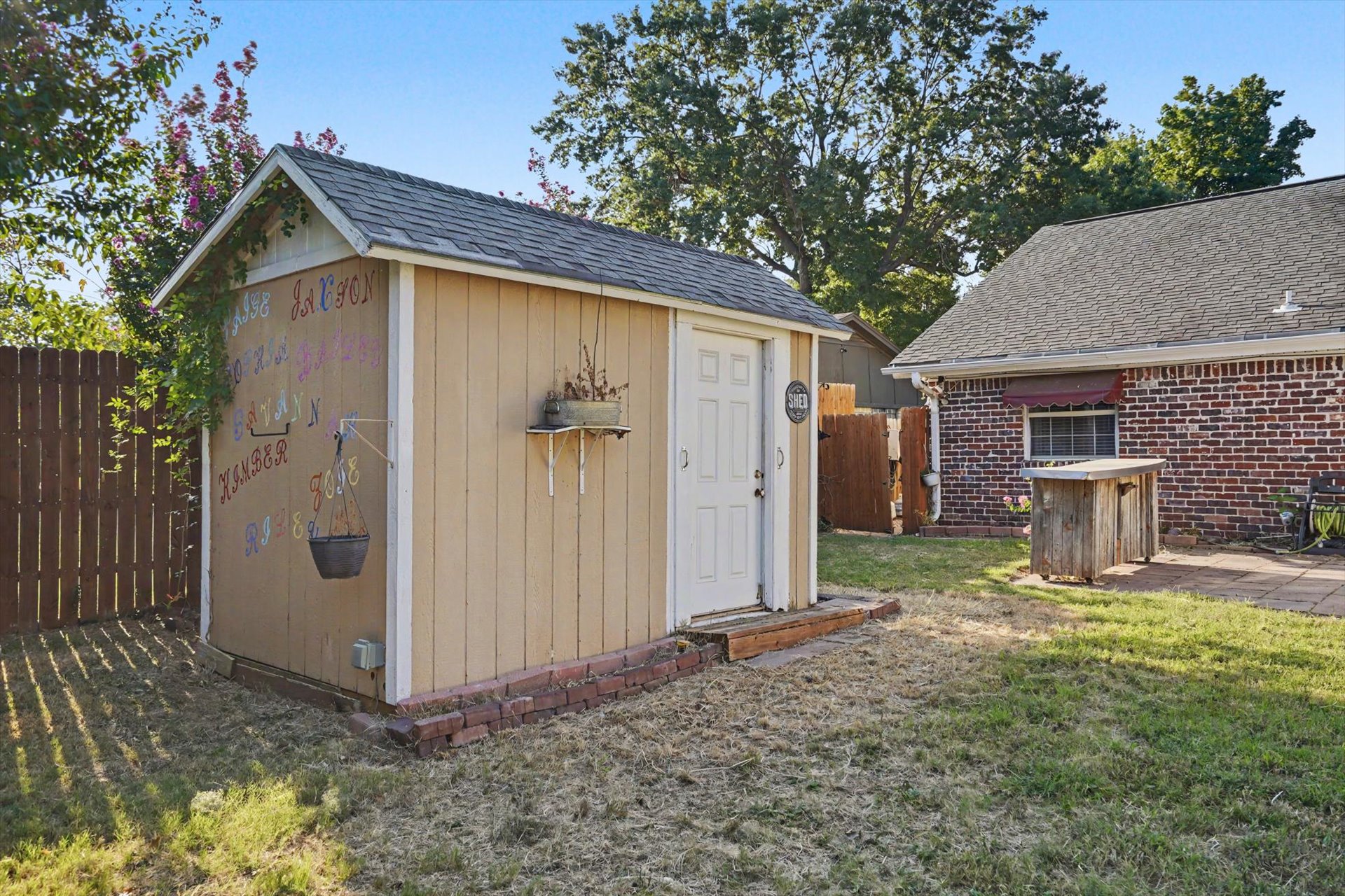 2005 E 52nd Street Tulsa OK 74105