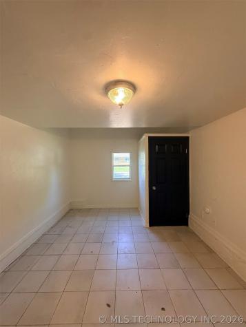 4907 N Garrison Place Tulsa OK 74126