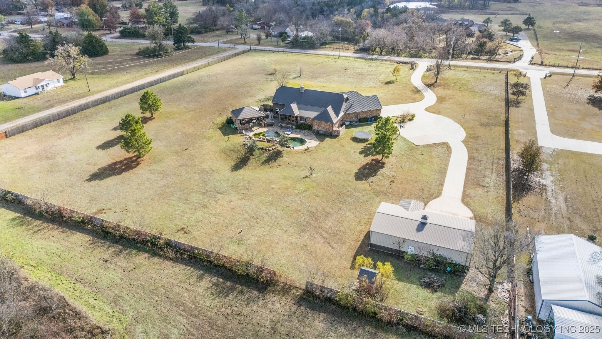 908 W 9th Street Cushing OK 74074