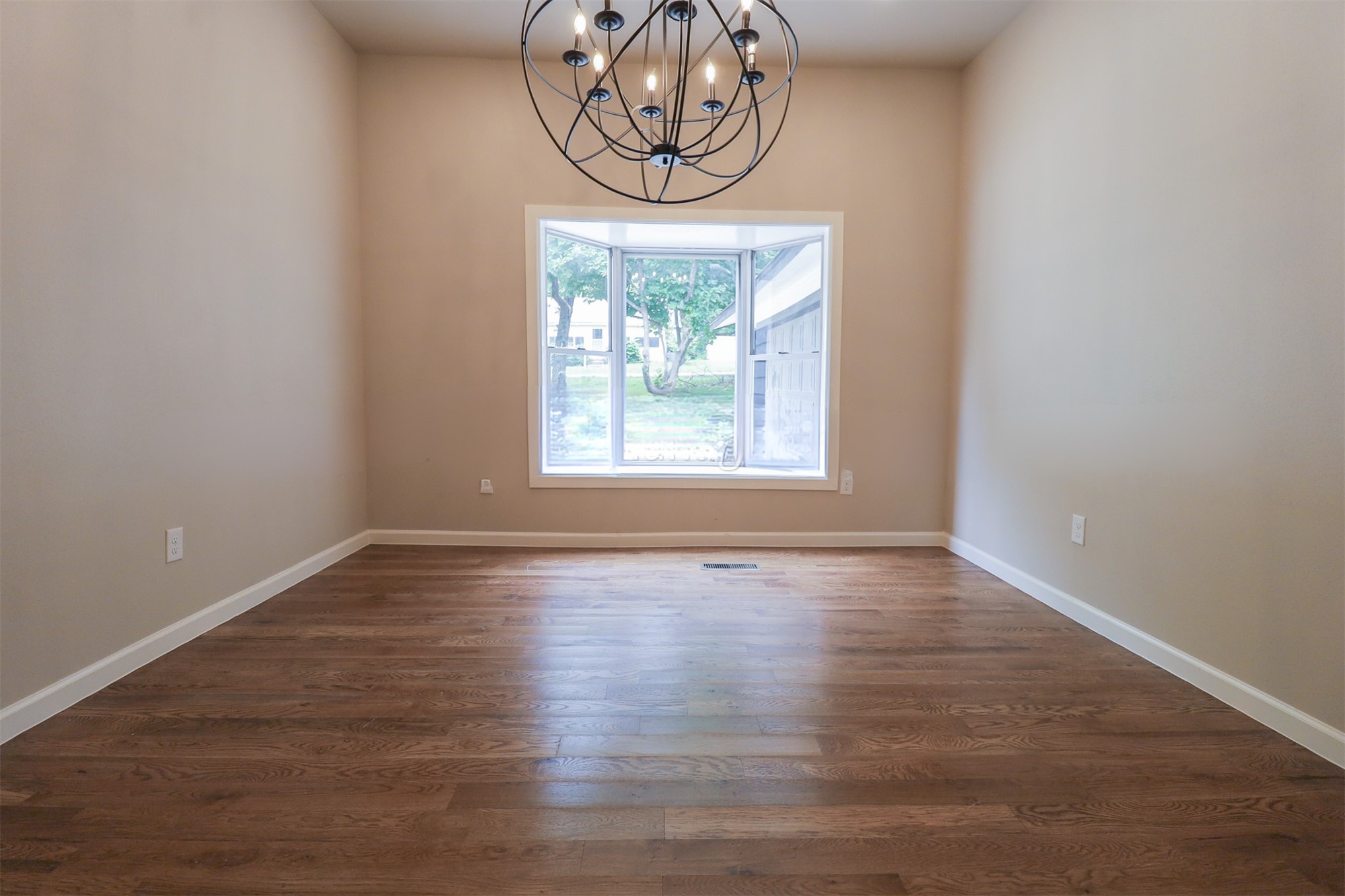 1516 W School Street Claremore OK 74017