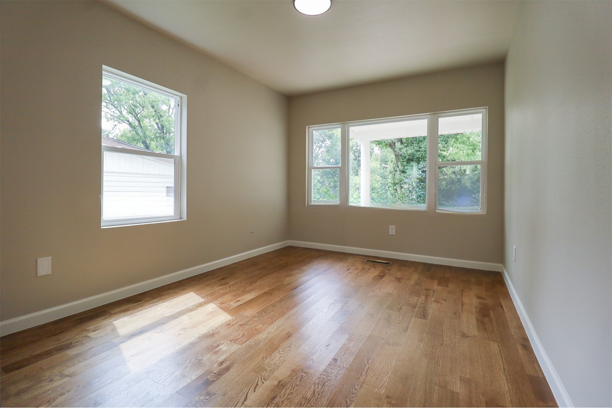 1516 W School Street Claremore OK 74017