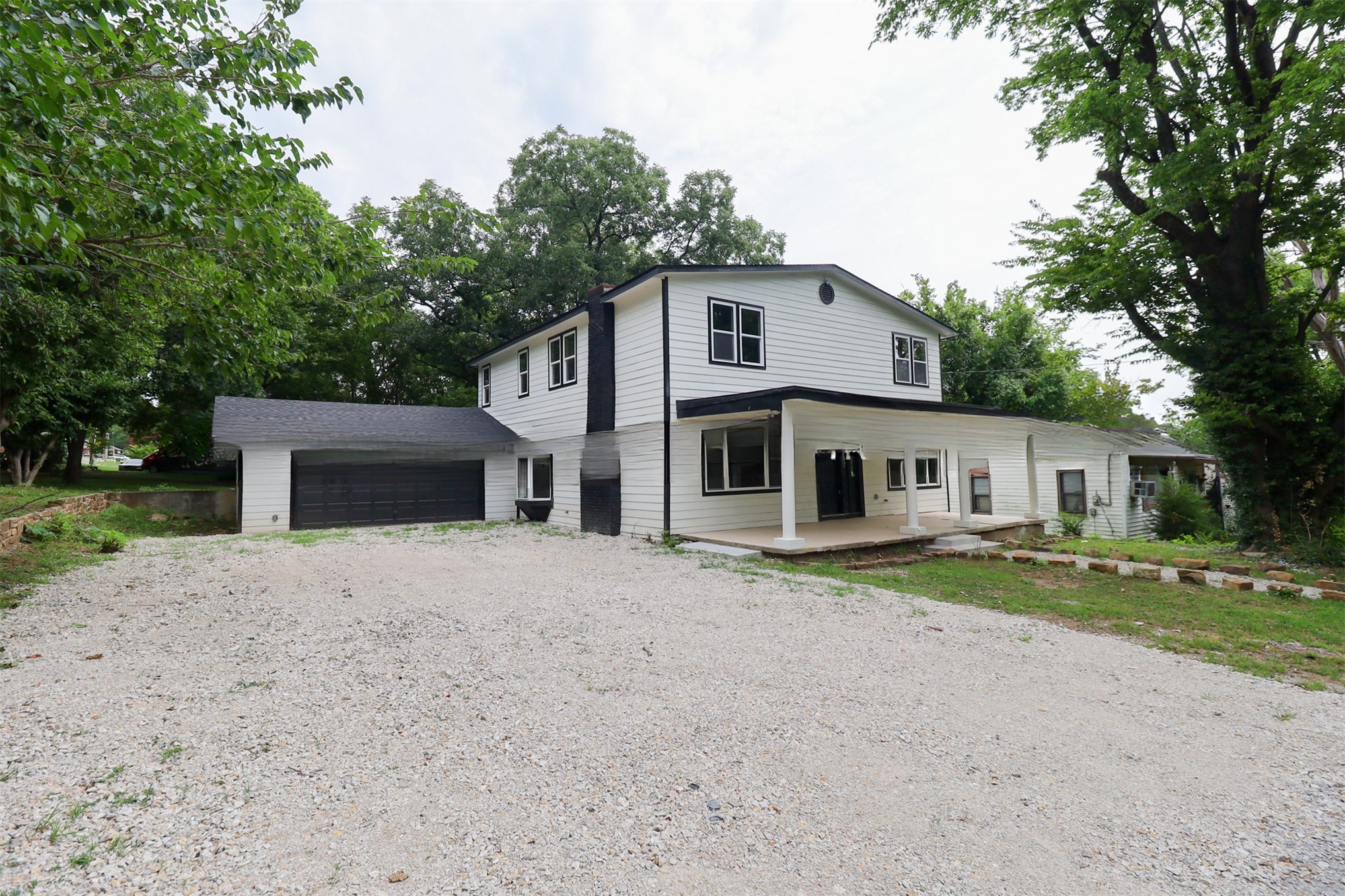 1516 W School Street Claremore OK 74017