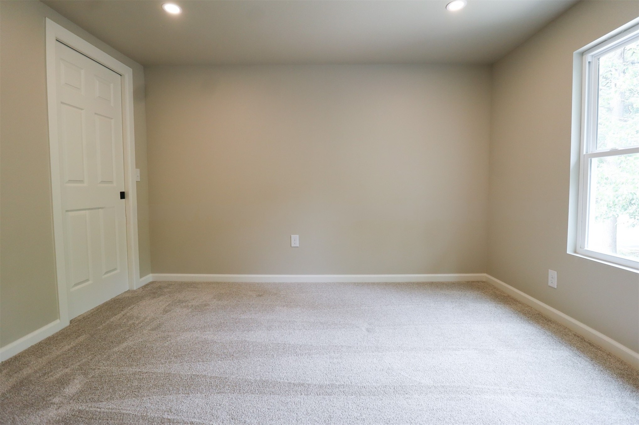 1516 W School Street Claremore OK 74017