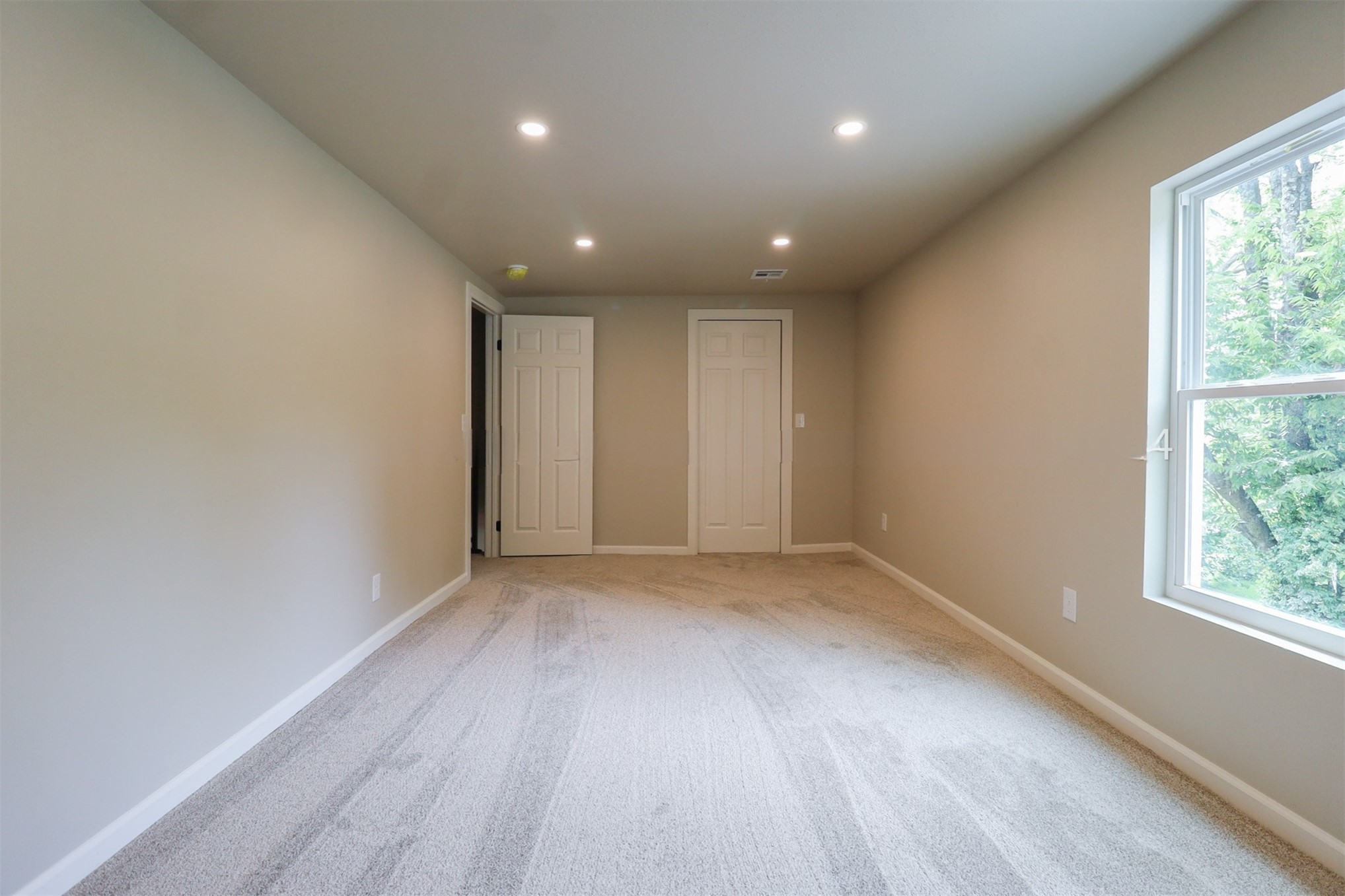 1516 W School Street Claremore OK 74017