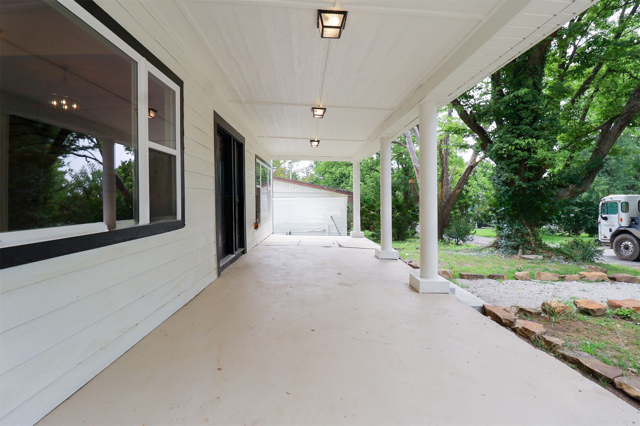 1516 W School Street Claremore OK 74017