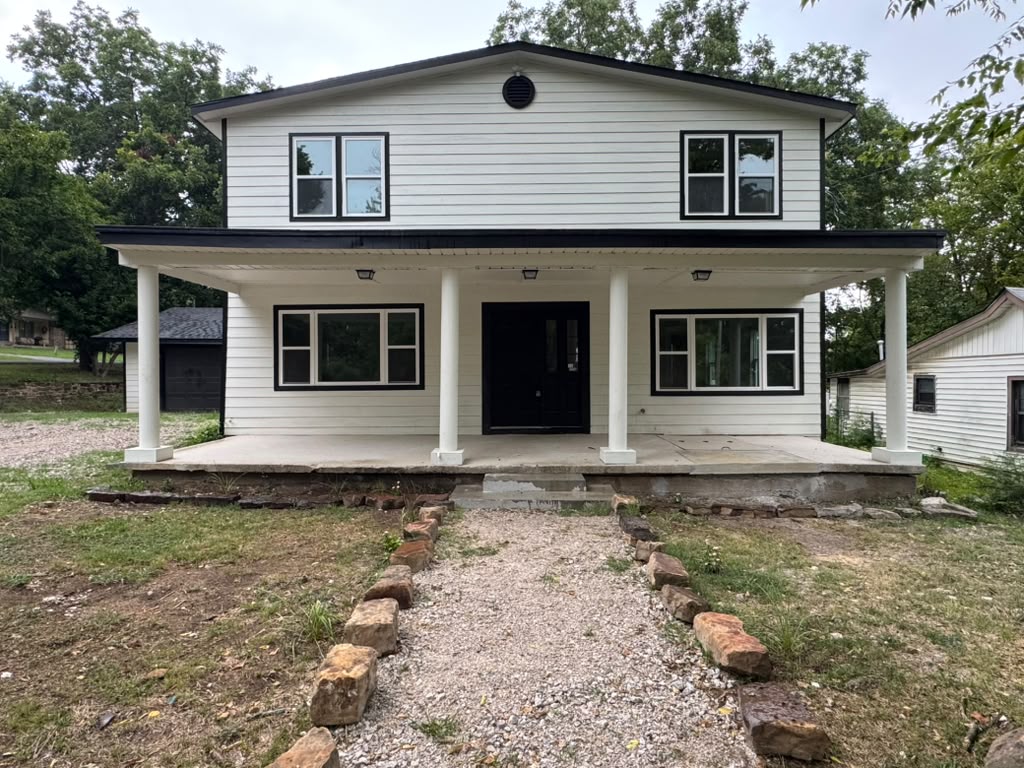 1516 W School Street Claremore OK 74017