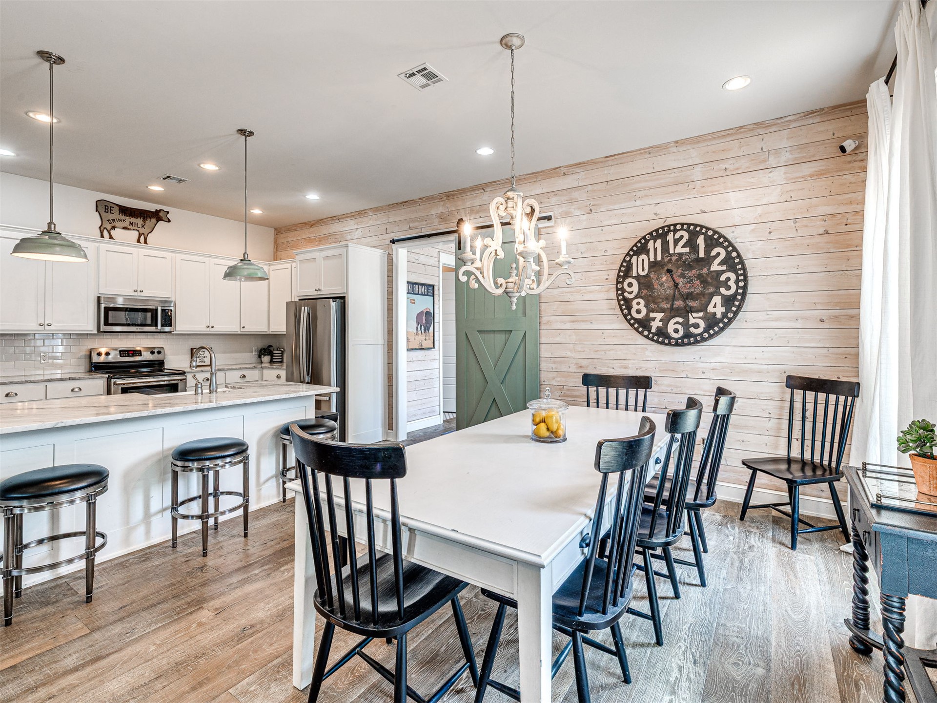 66 Boardwalk Avenue Carlton Landing OK 74432