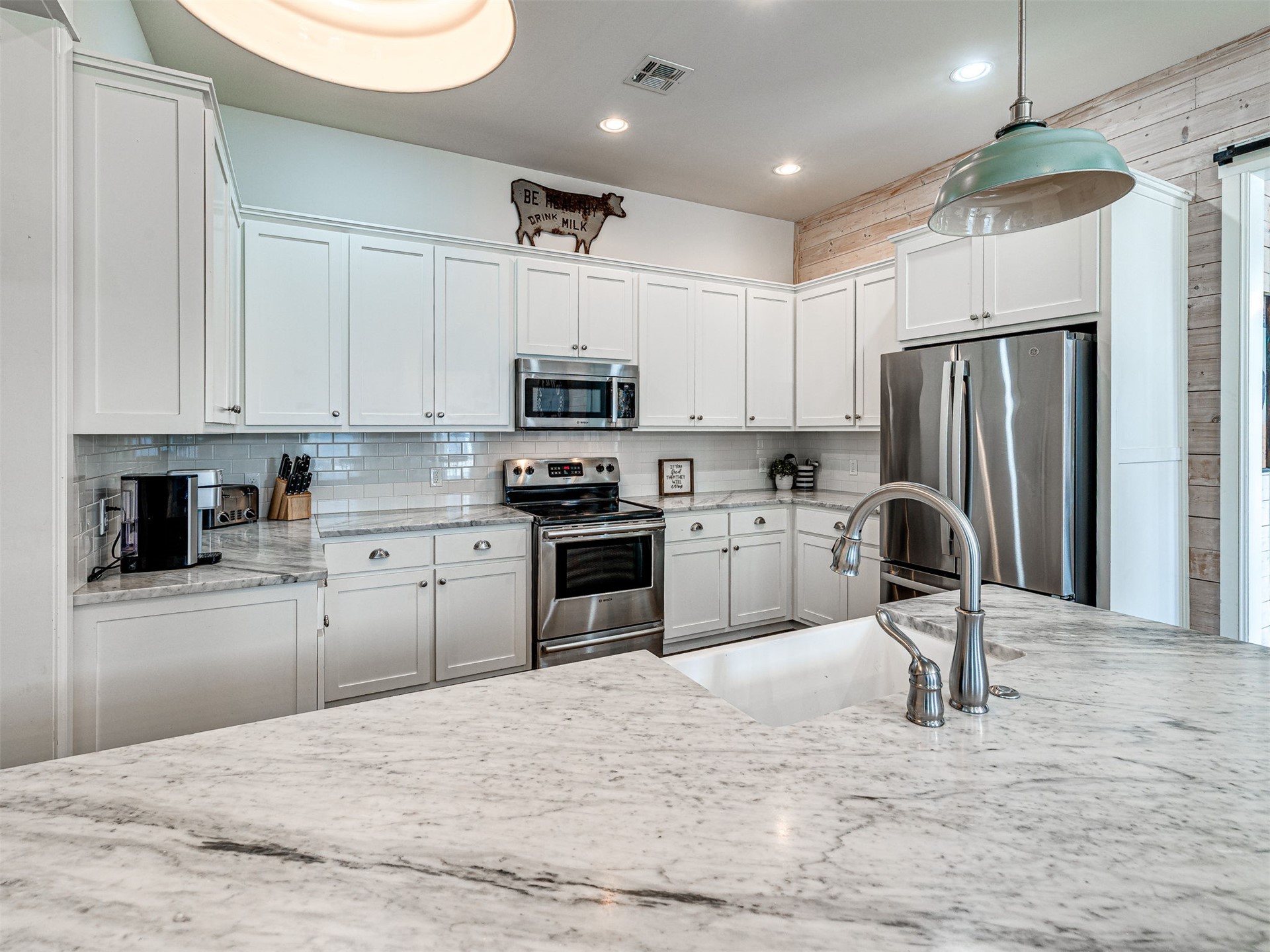 66 Boardwalk Avenue Carlton Landing OK 74432