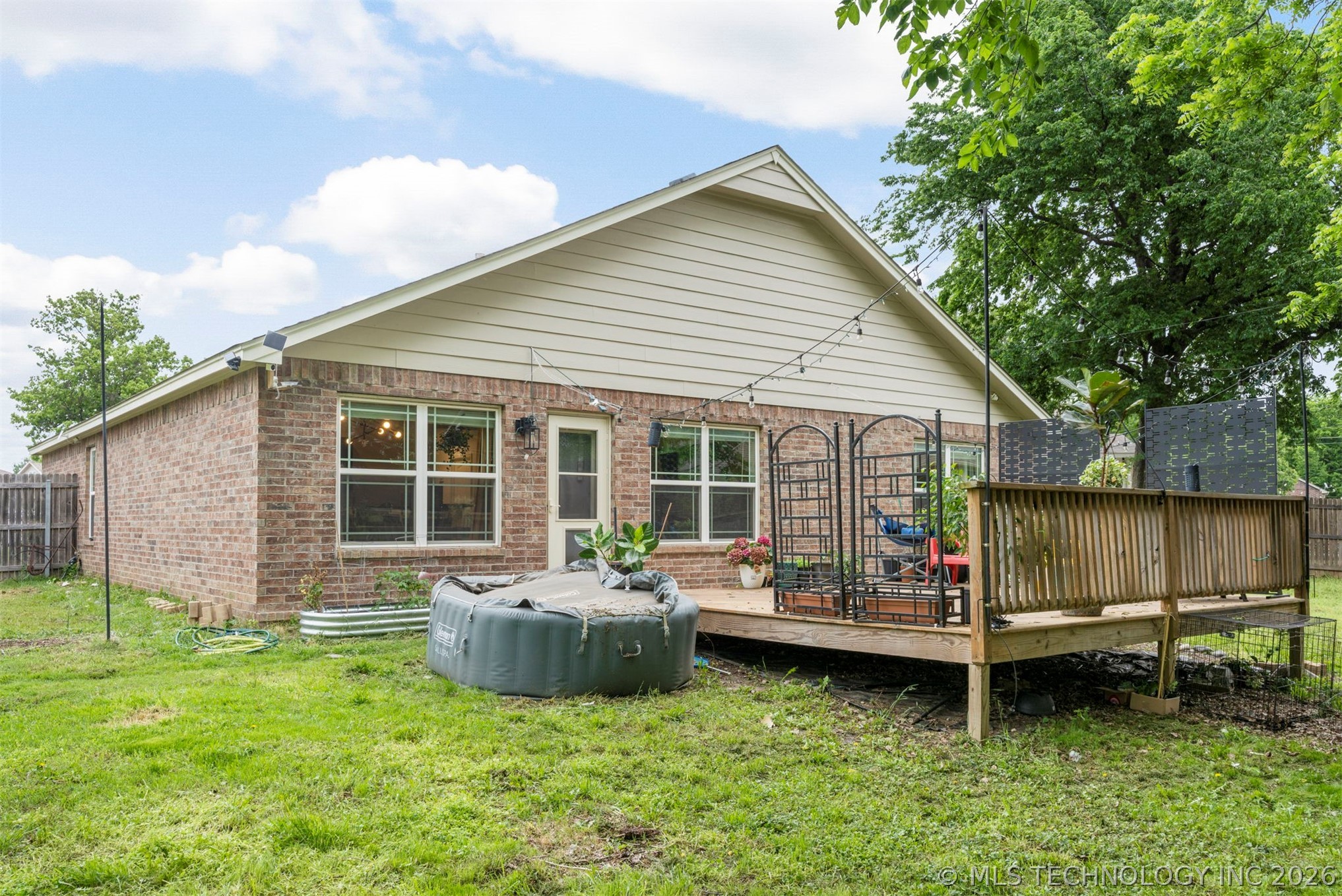 1916 N Kenosha Court Tulsa OK 74106