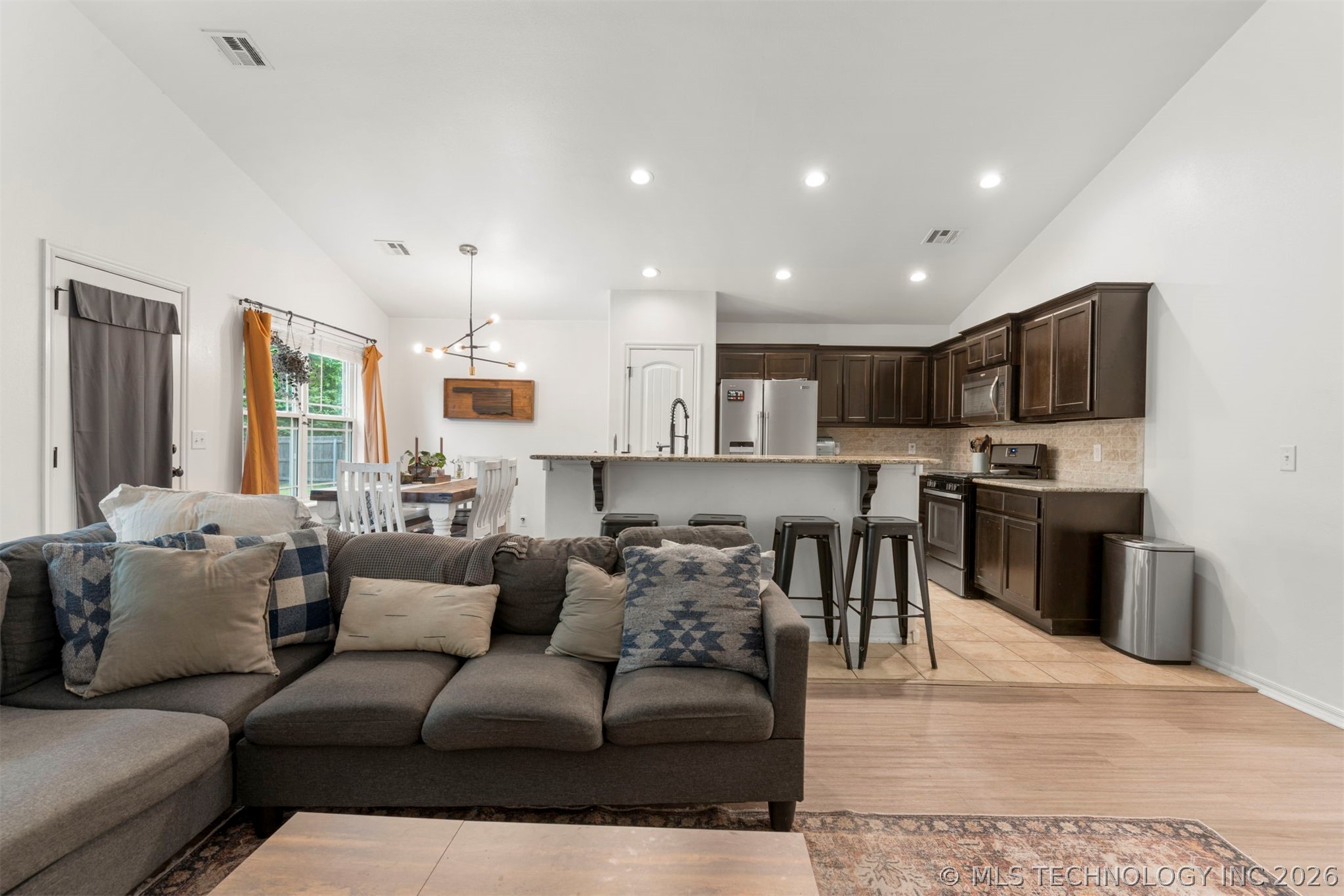 1916 N Kenosha Court Tulsa OK 74106
