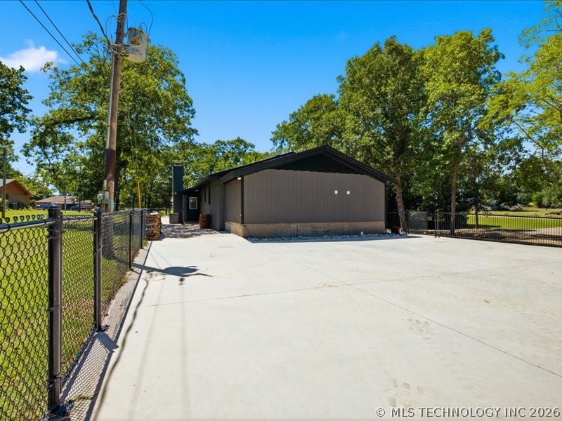 106 S New Bethel Ada OK 74820