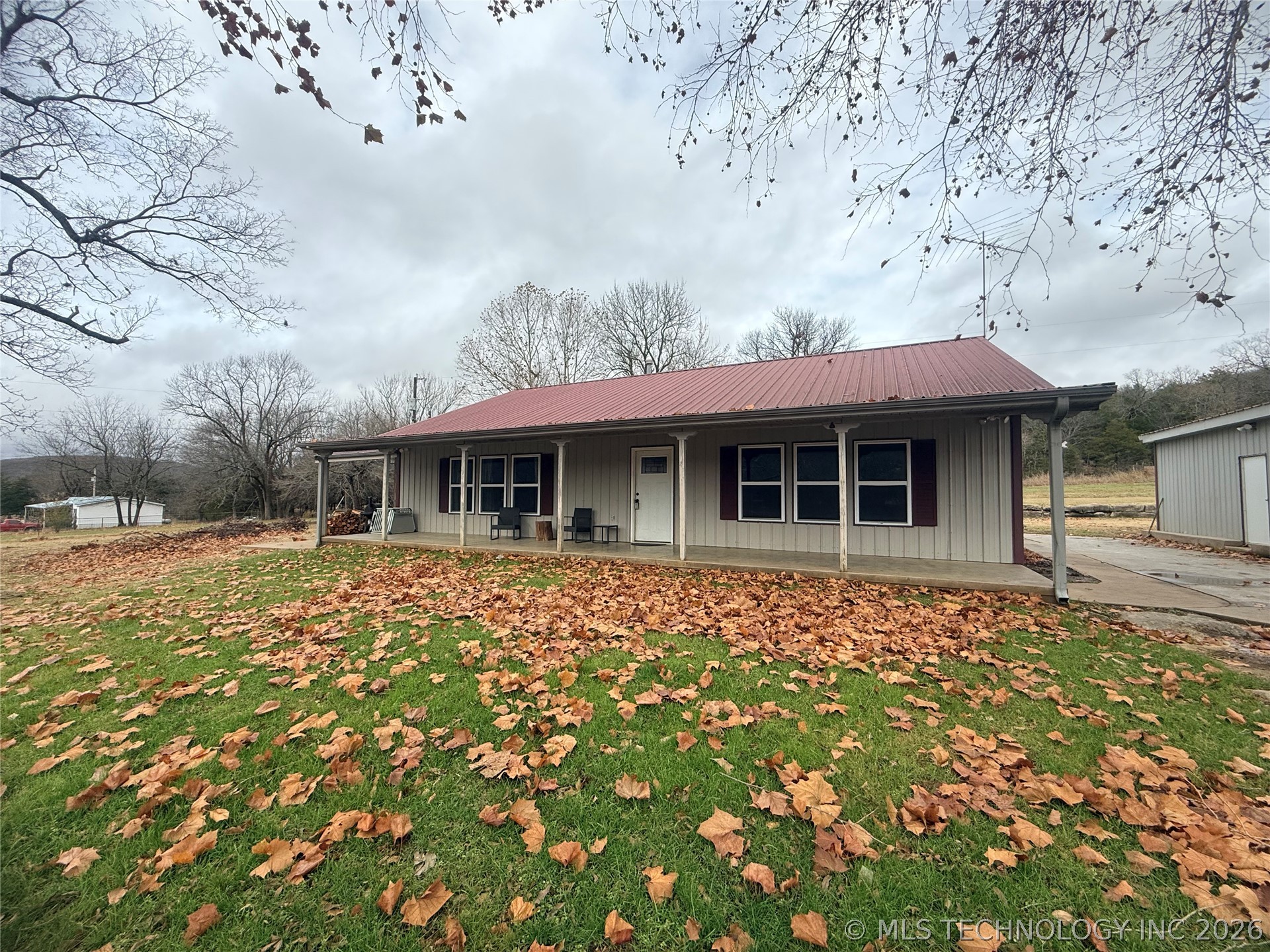 2002 Cedar Bluff Road Fort Gibson OK 74434