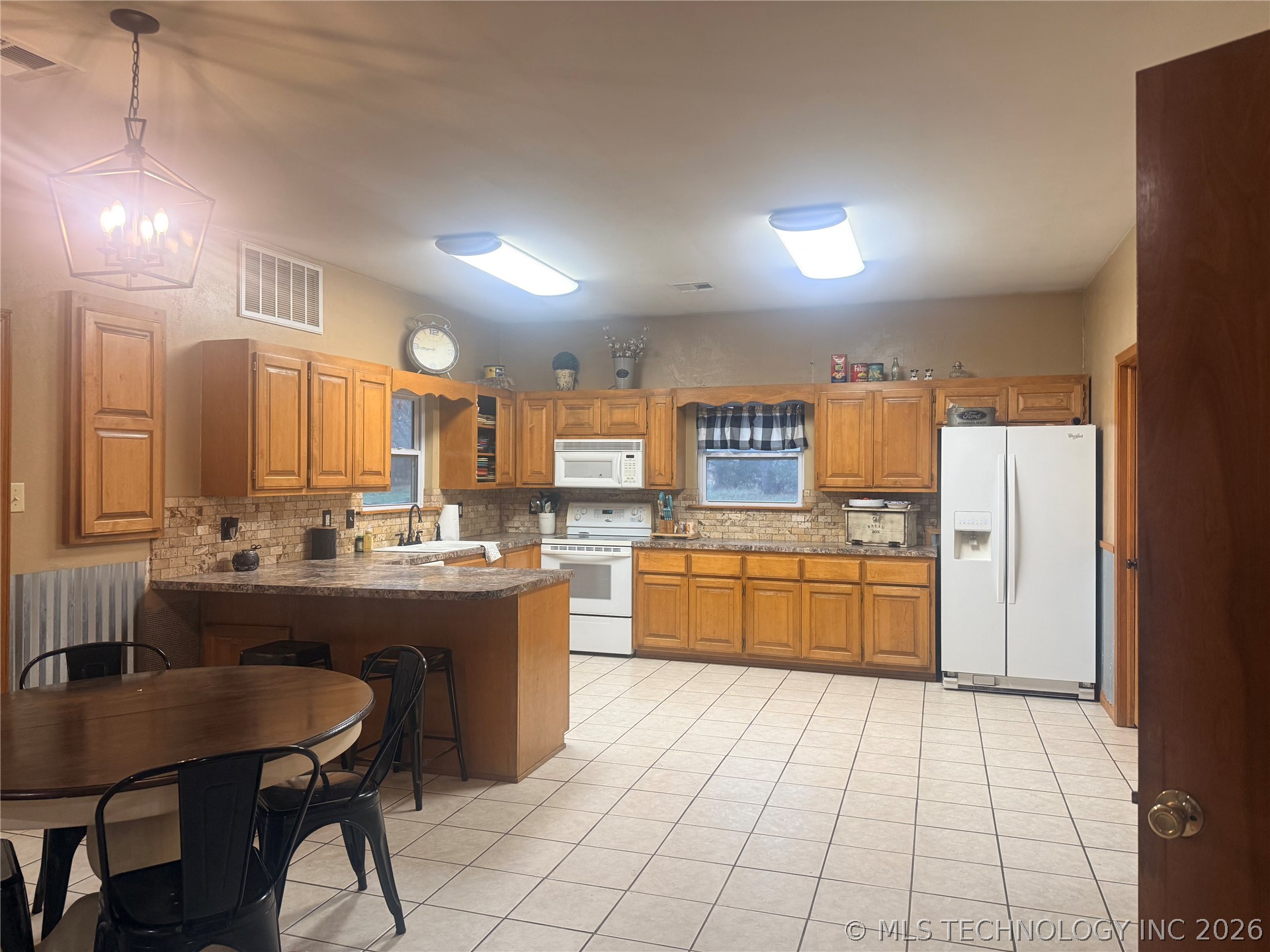 2002 Cedar Bluff Road Fort Gibson OK 74434