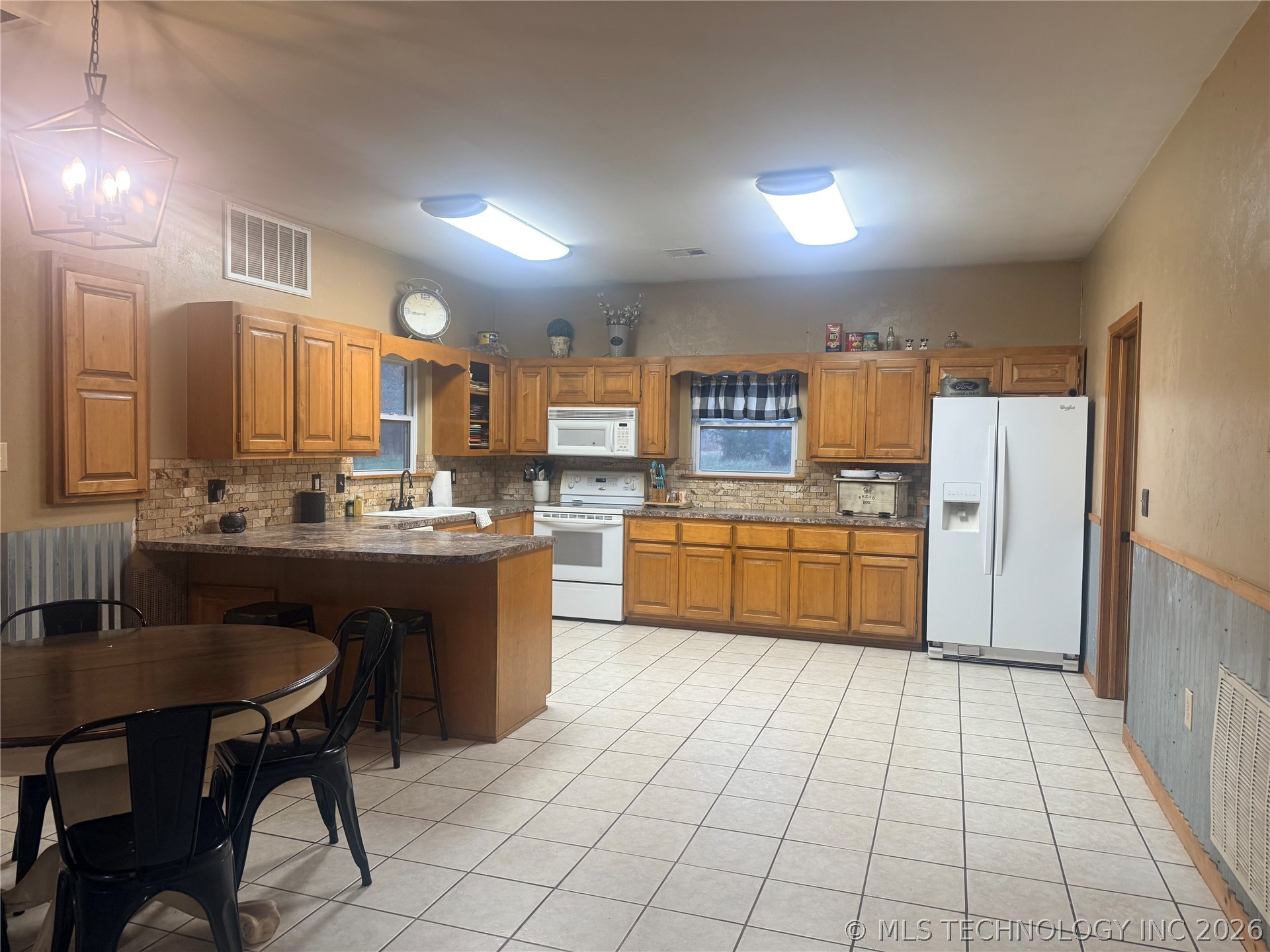 2002 Cedar Bluff Road Fort Gibson OK 74434