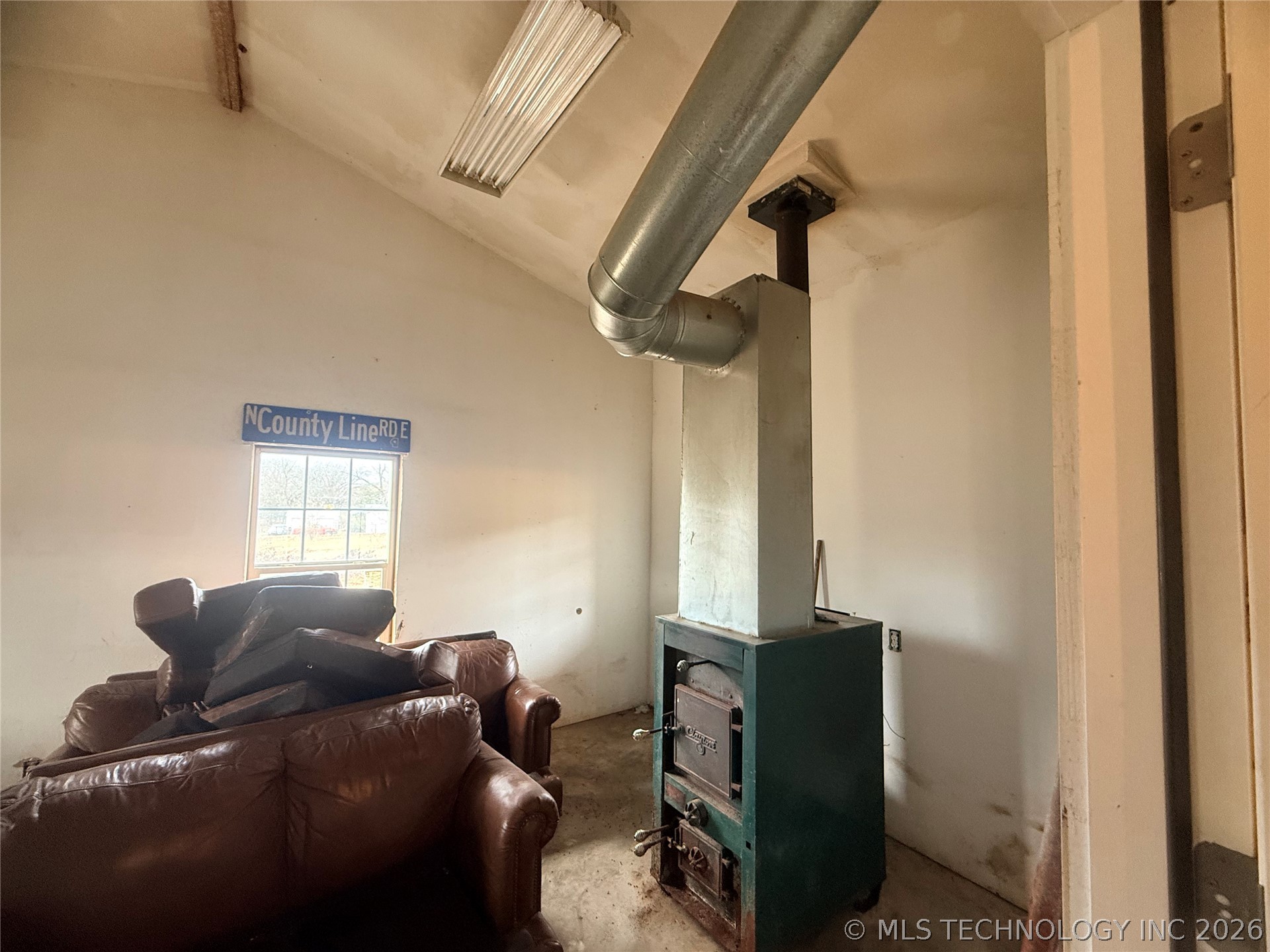 2002 Cedar Bluff Road Fort Gibson OK 74434