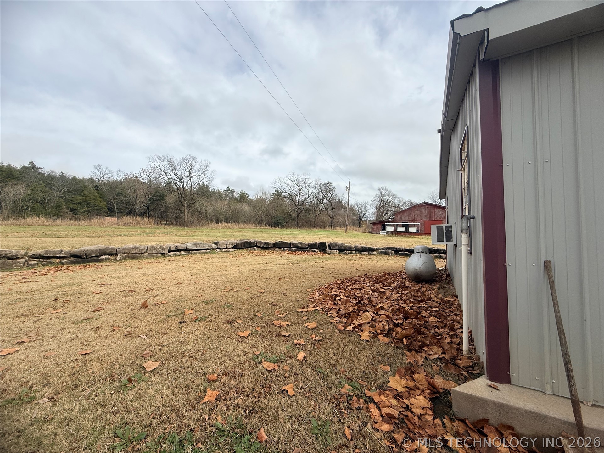 2002 Cedar Bluff Road Fort Gibson OK 74434