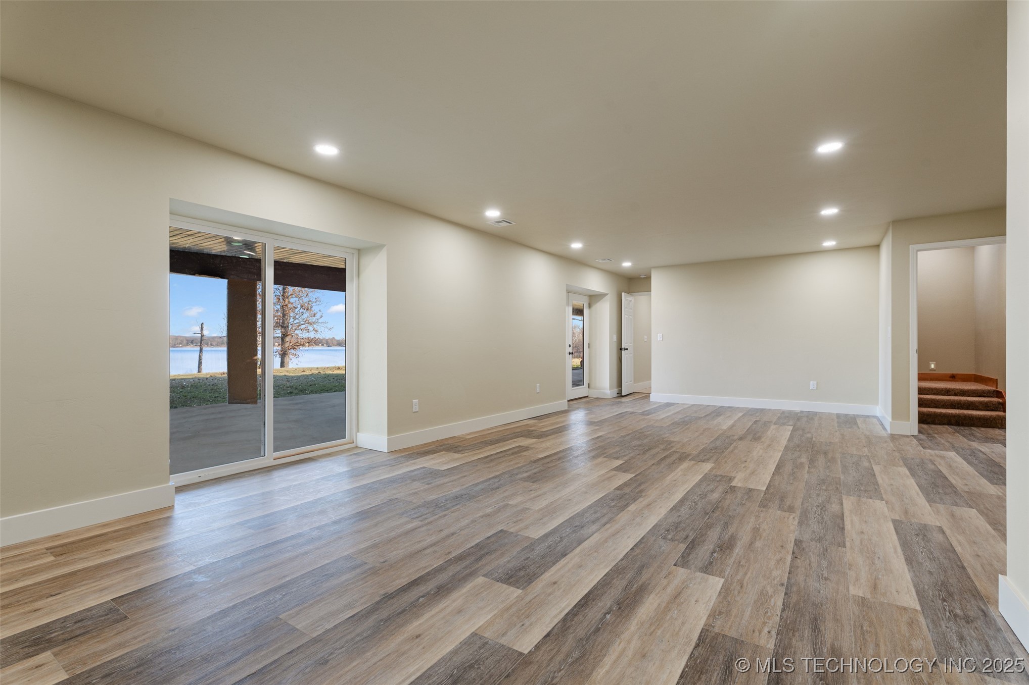 64521 E 256 Place Grove OK 74344
