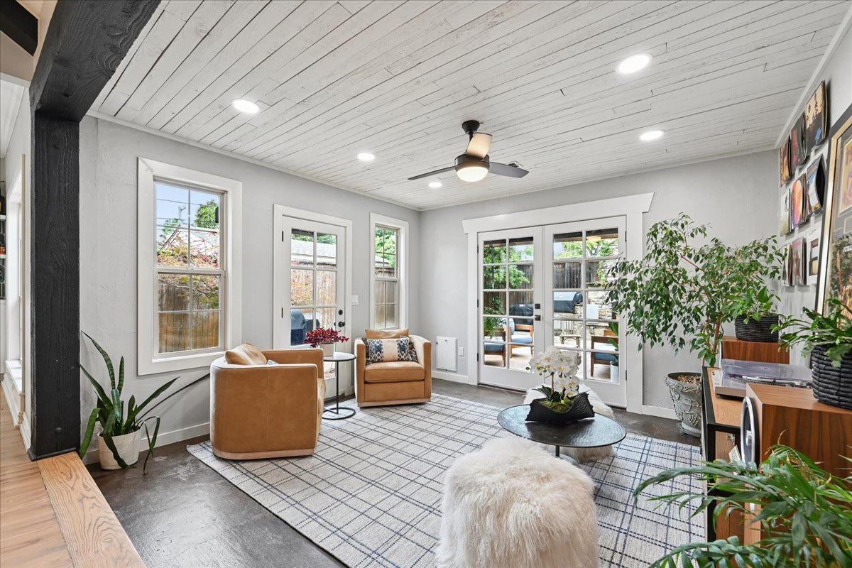 1409 E 35th Place Tulsa OK 74105