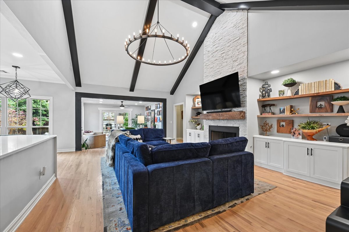 1409 E 35th Place Tulsa OK 74105