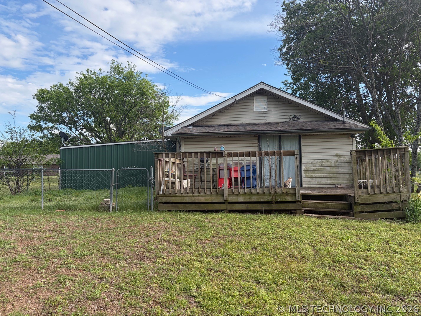 416 W Ash Street Maud OK 74854