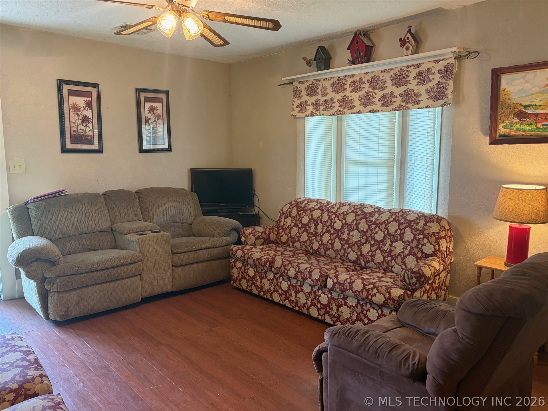 416 W Ash Street Maud OK 74854
