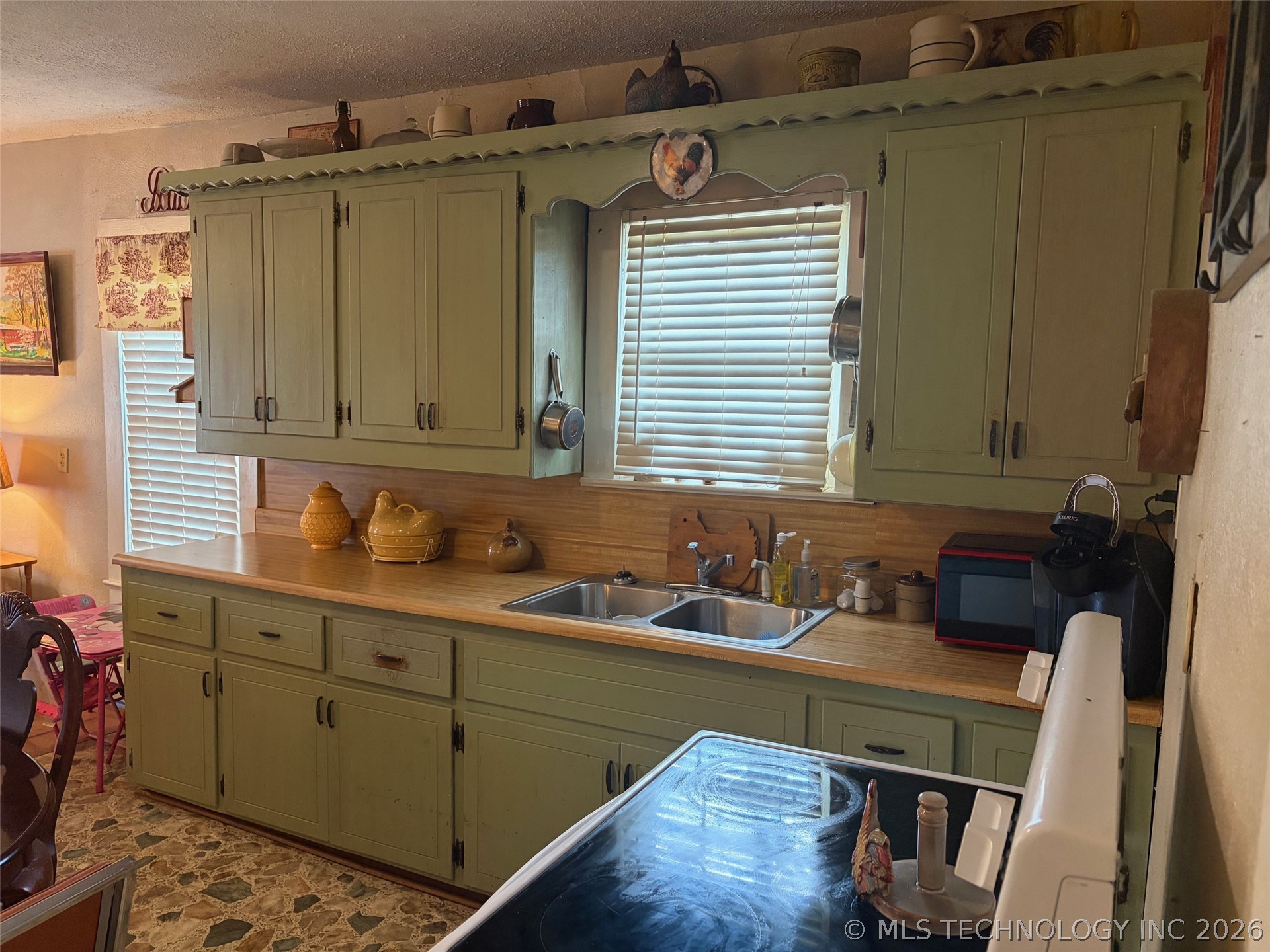 416 W Ash Street Maud OK 74854
