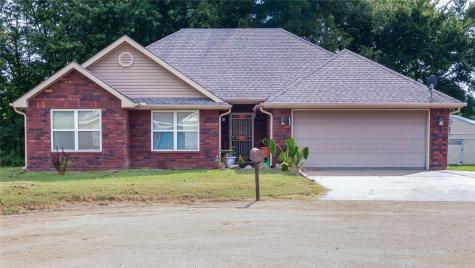 1520 Cherokee Rock Road Muldrow OK 74948