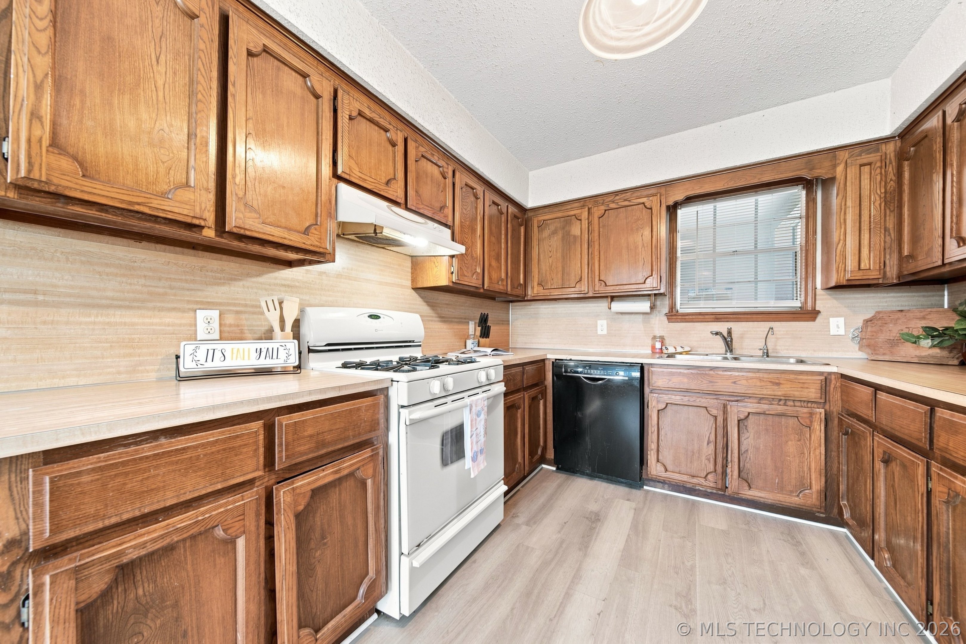 9021 E 56th Street Tulsa OK 74145