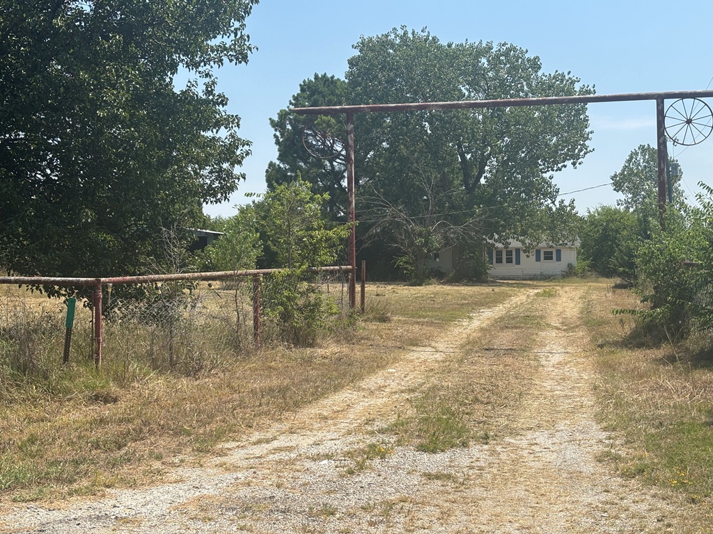 3548 Highway 48 Highway Holdenville OK 74848