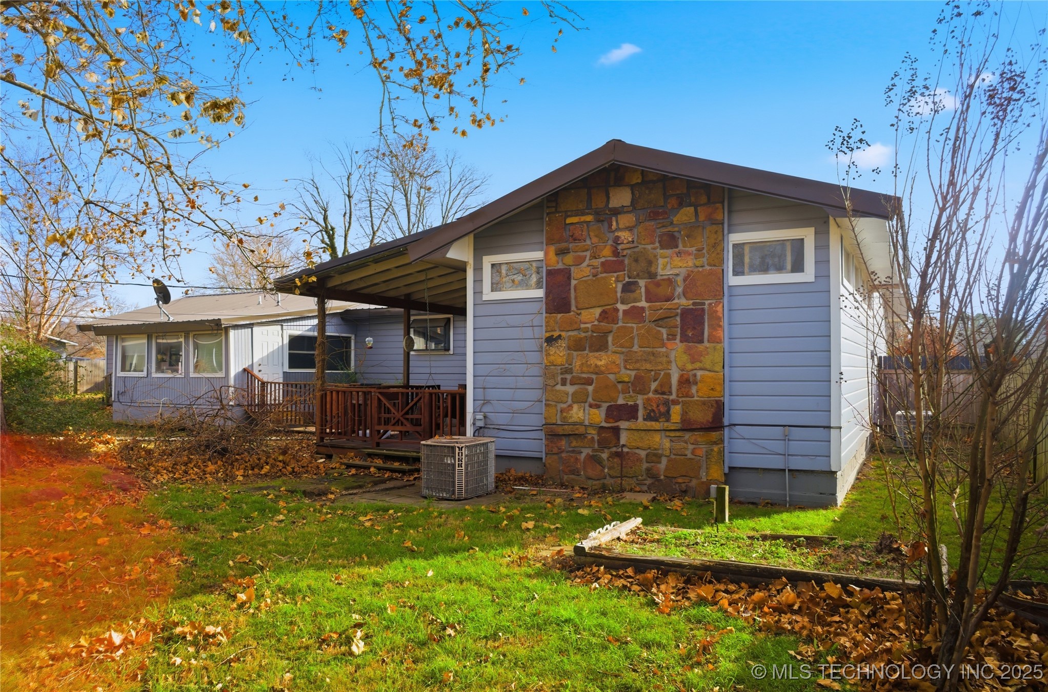 625 W Allison Avenue Stilwell OK 74960
