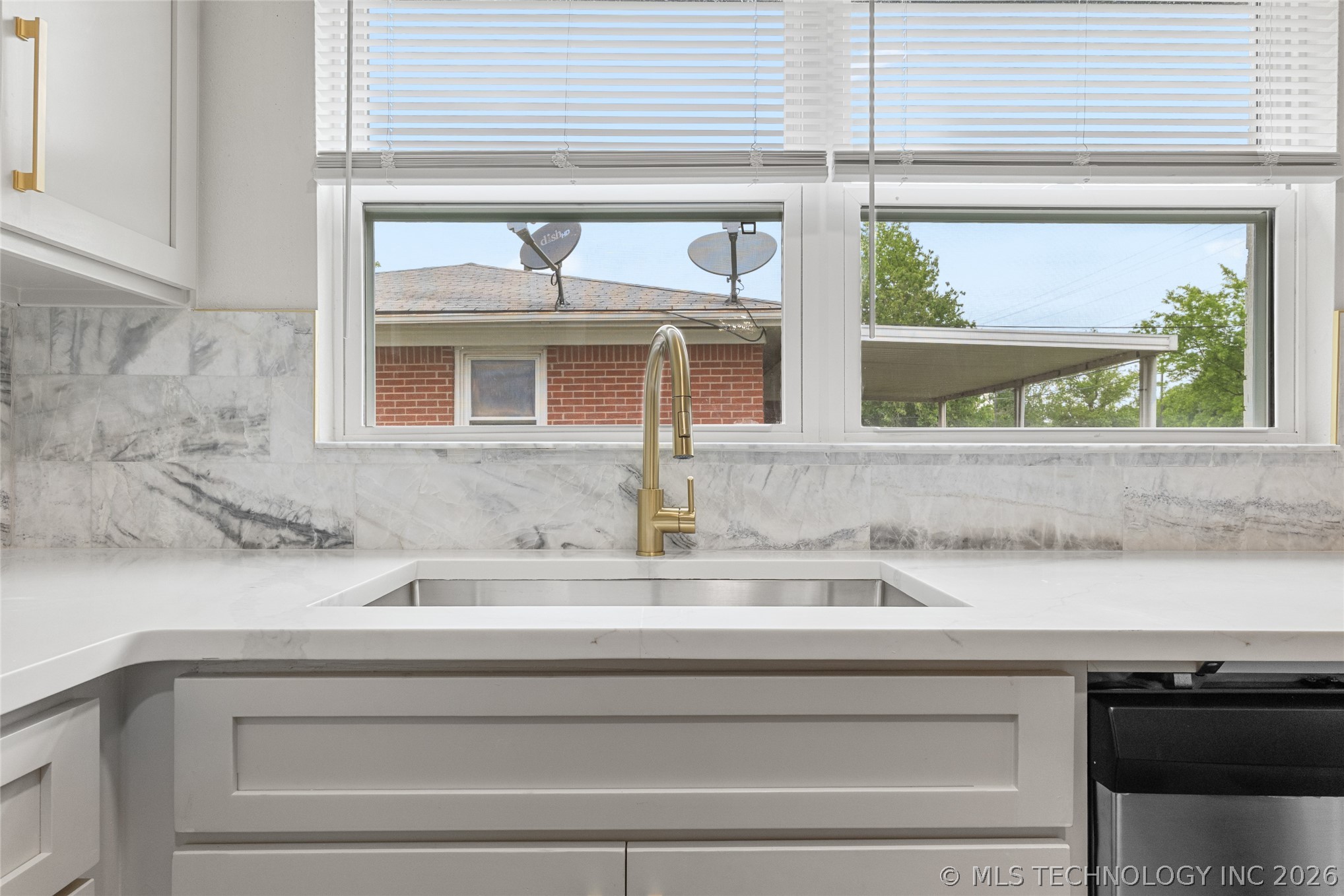 527 S 108th Eastavenue Tulsa OK 74128