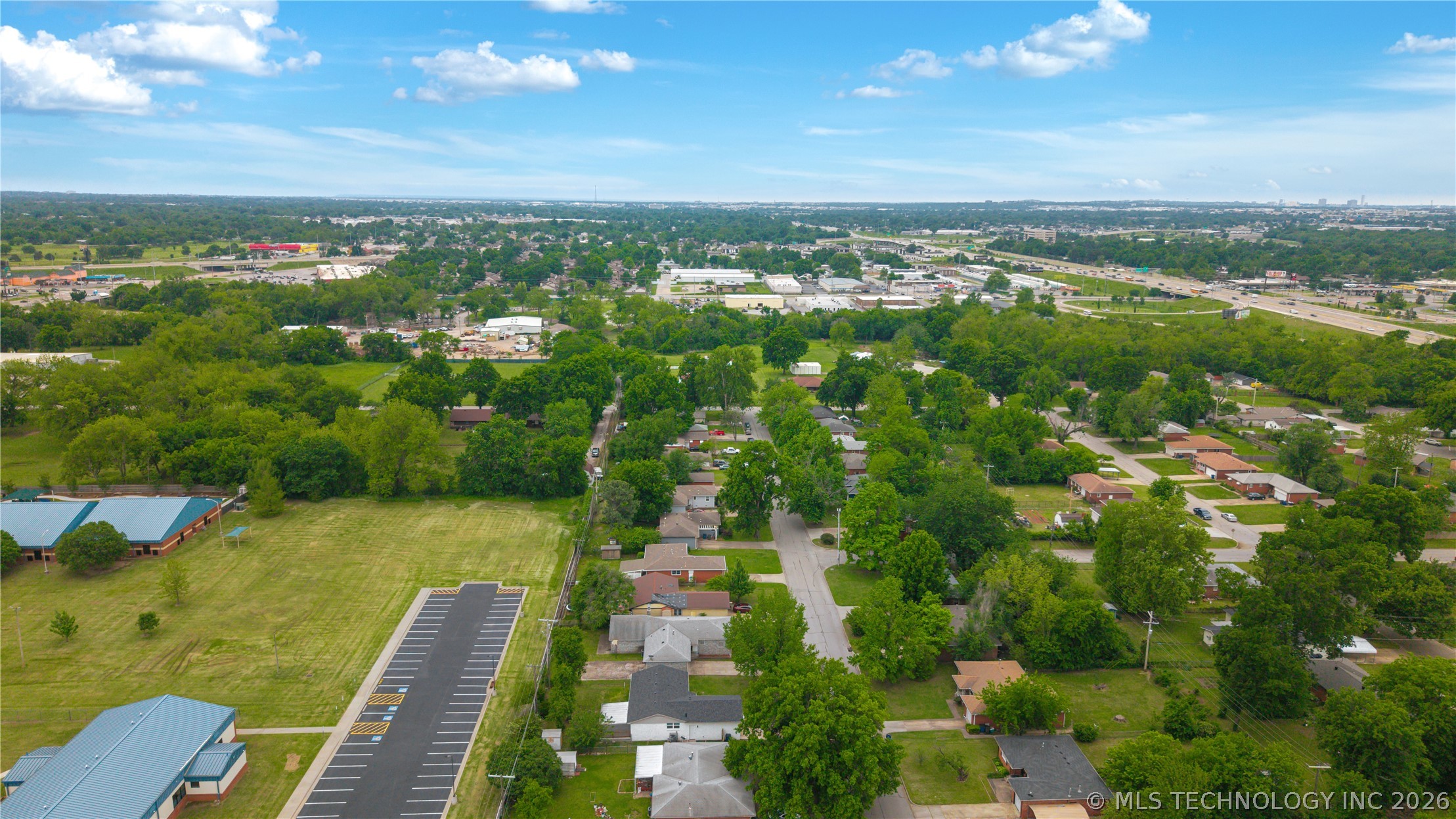527 S 108th Eastavenue Tulsa OK 74128