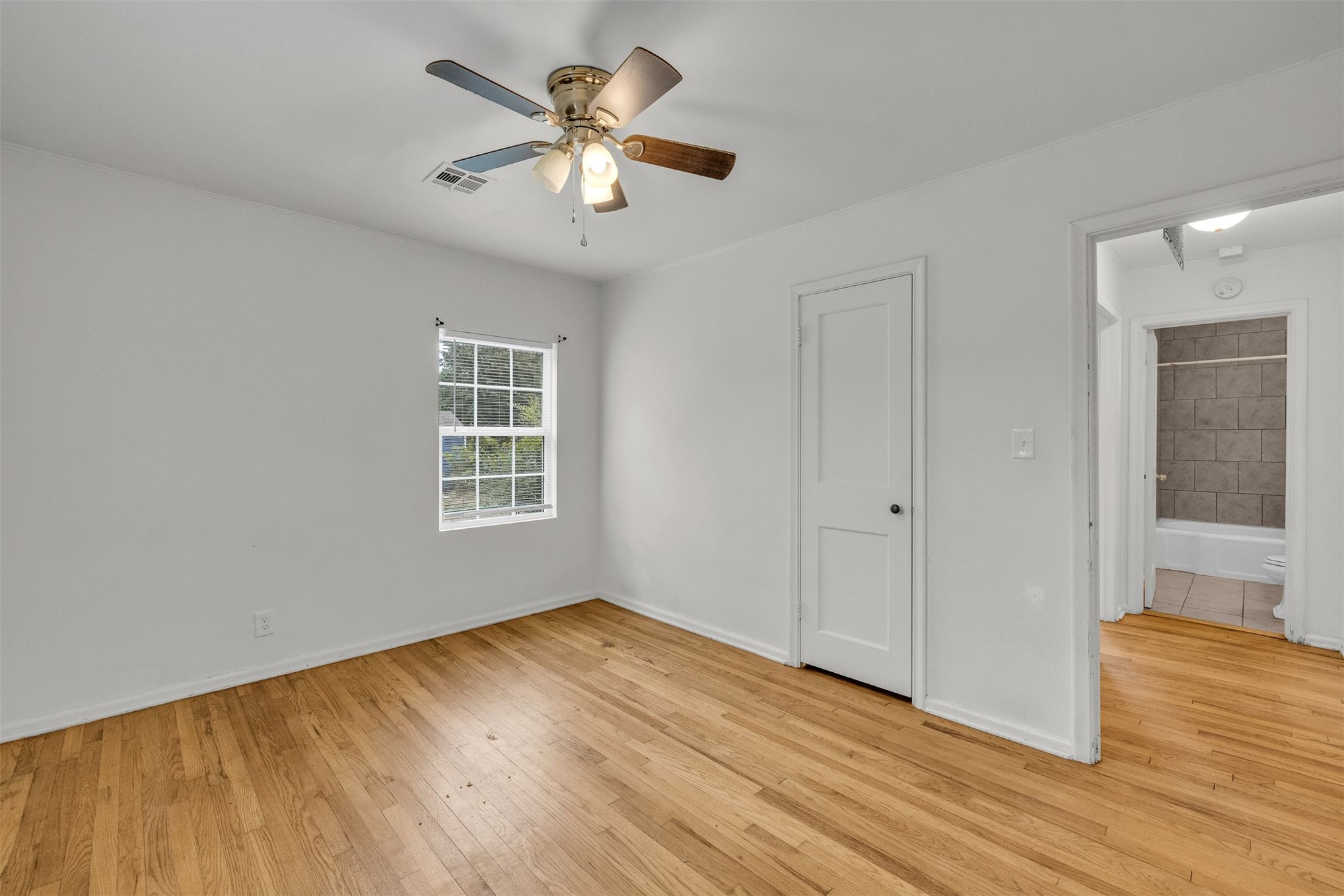 44 S 71st Eastavenue Tulsa OK 74112