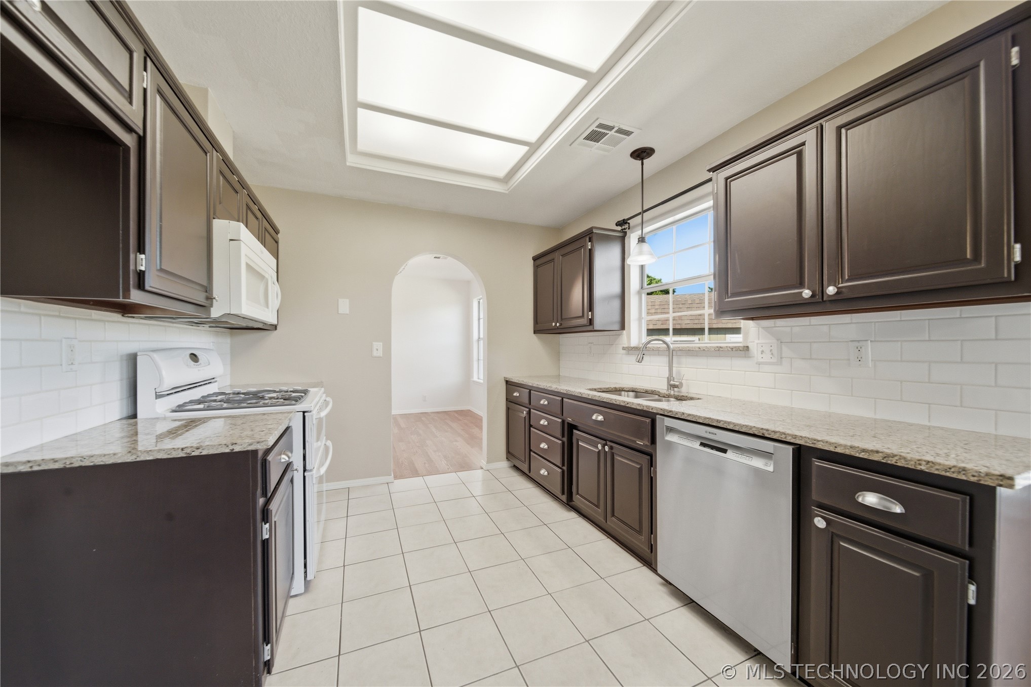 302 W 37th Place Sand Springs OK 74063