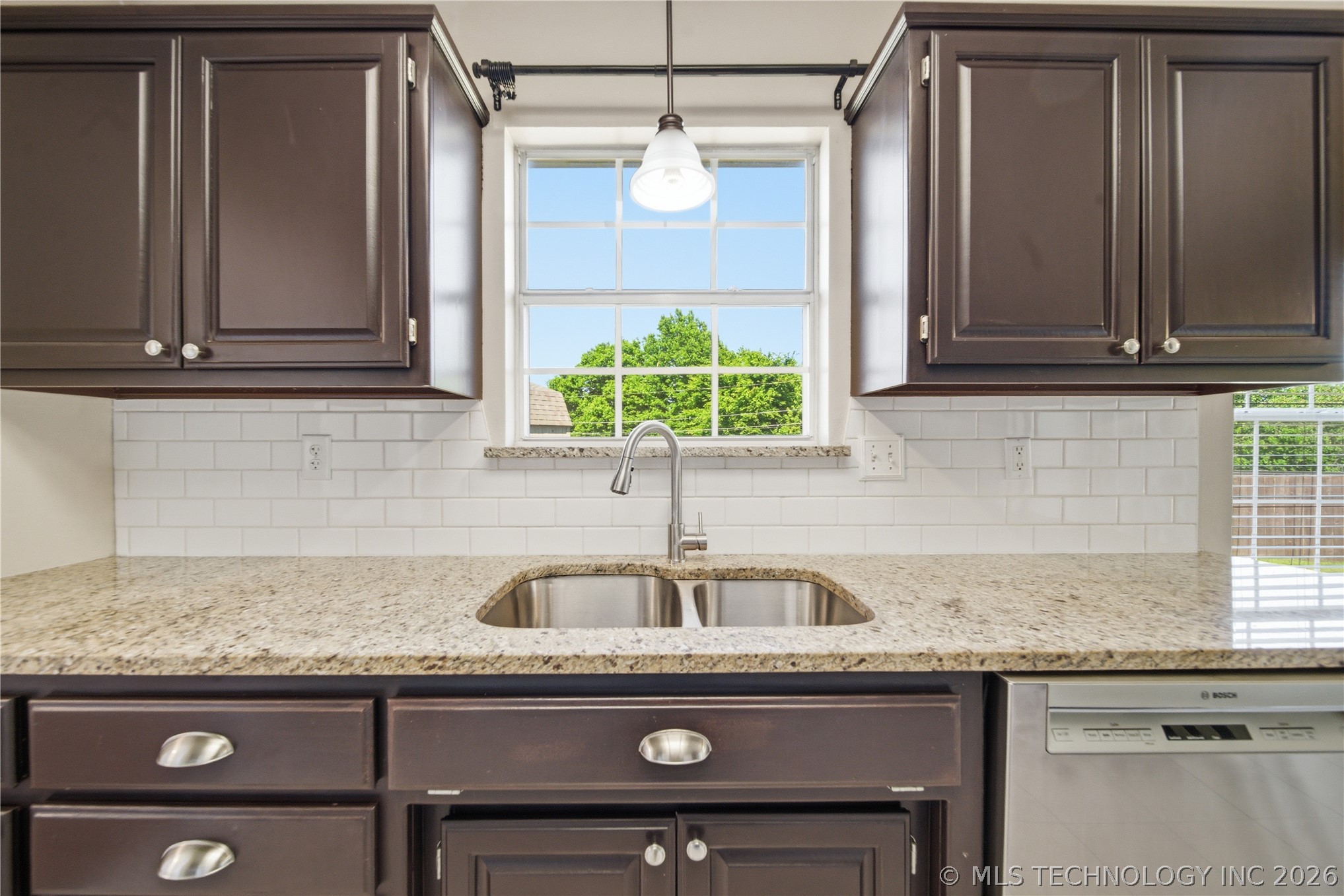 302 W 37th Place Sand Springs OK 74063