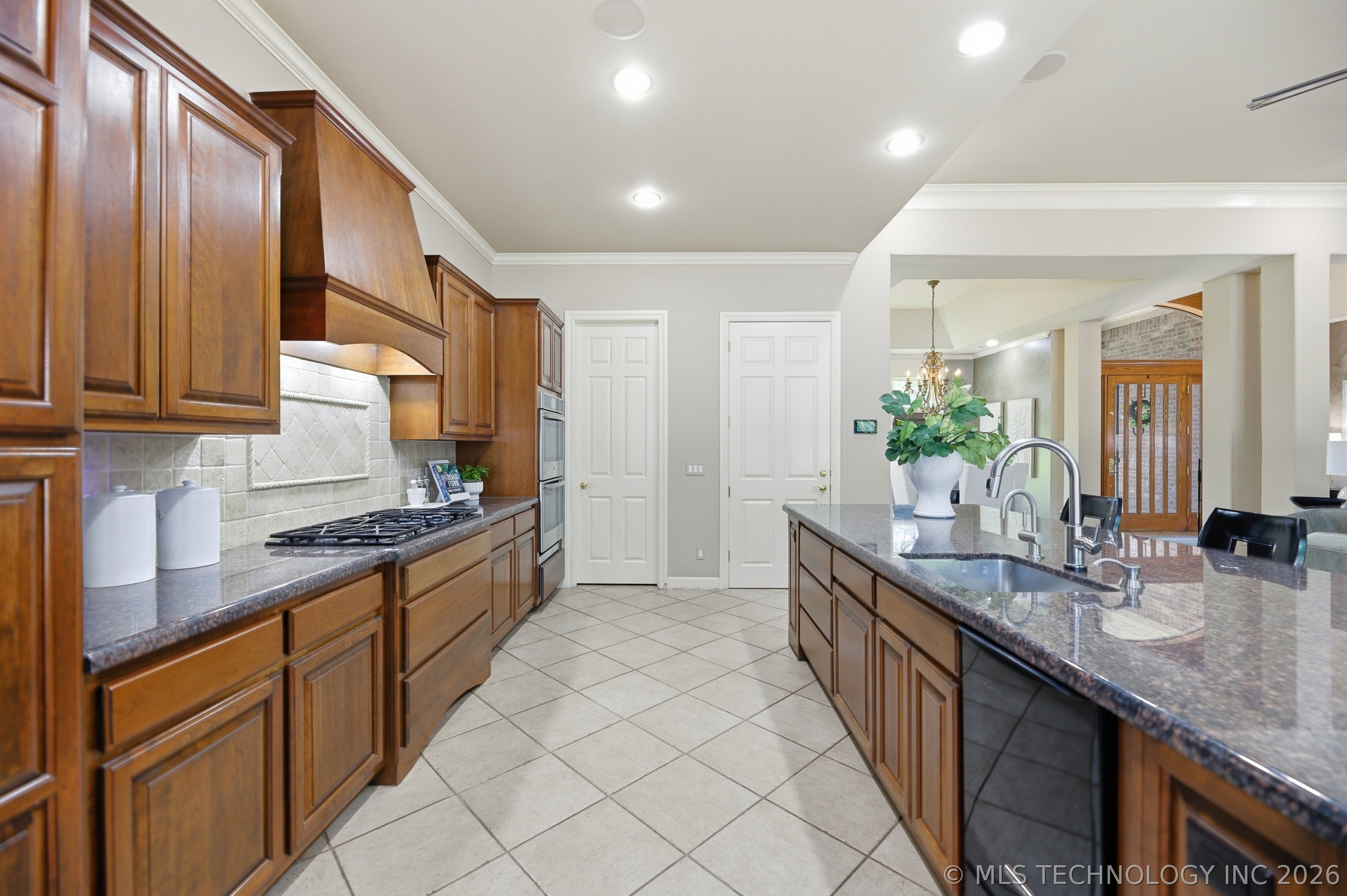 6635 E 107th Street Tulsa OK 74133