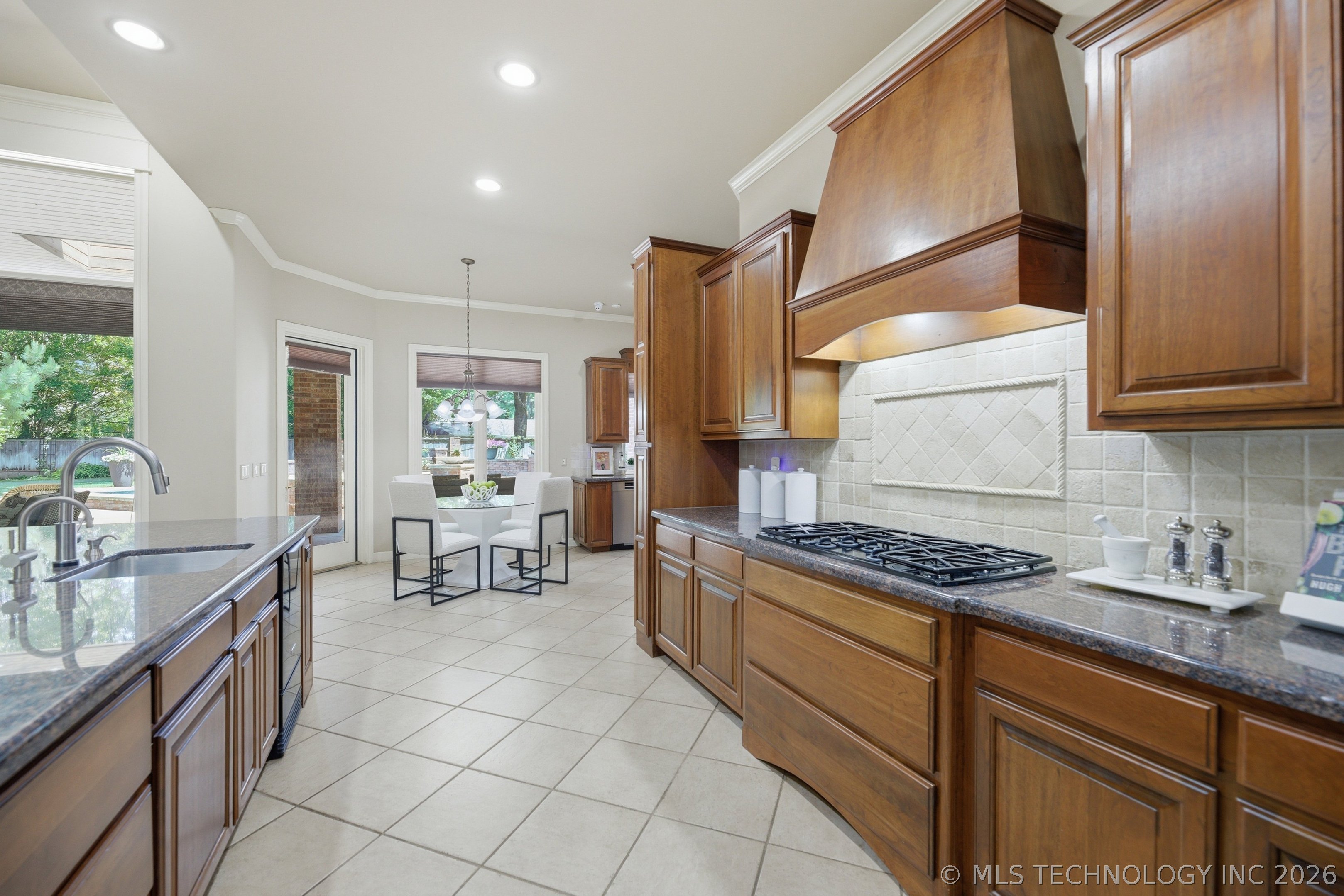 6635 E 107th Street Tulsa OK 74133