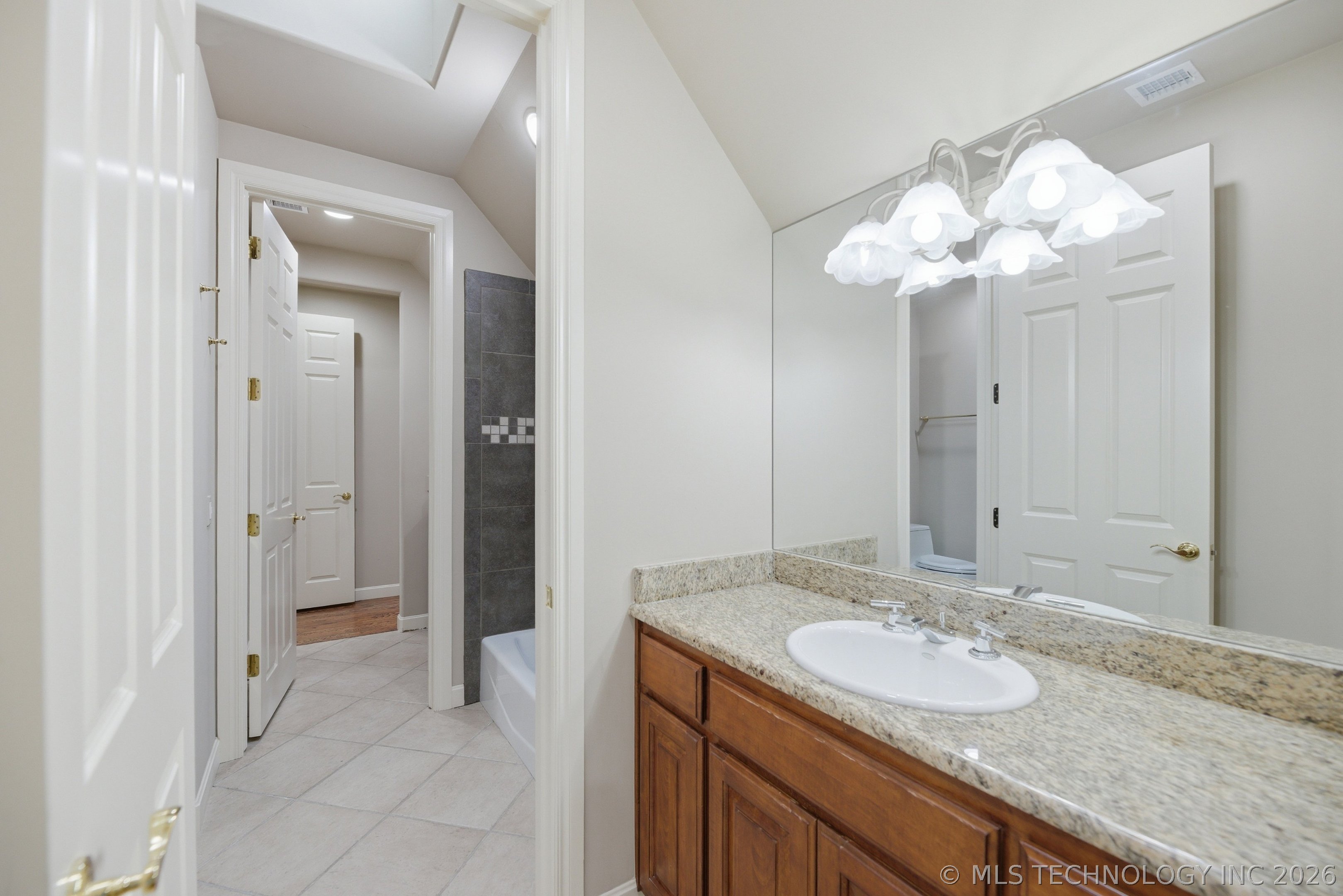 6635 E 107th Street Tulsa OK 74133