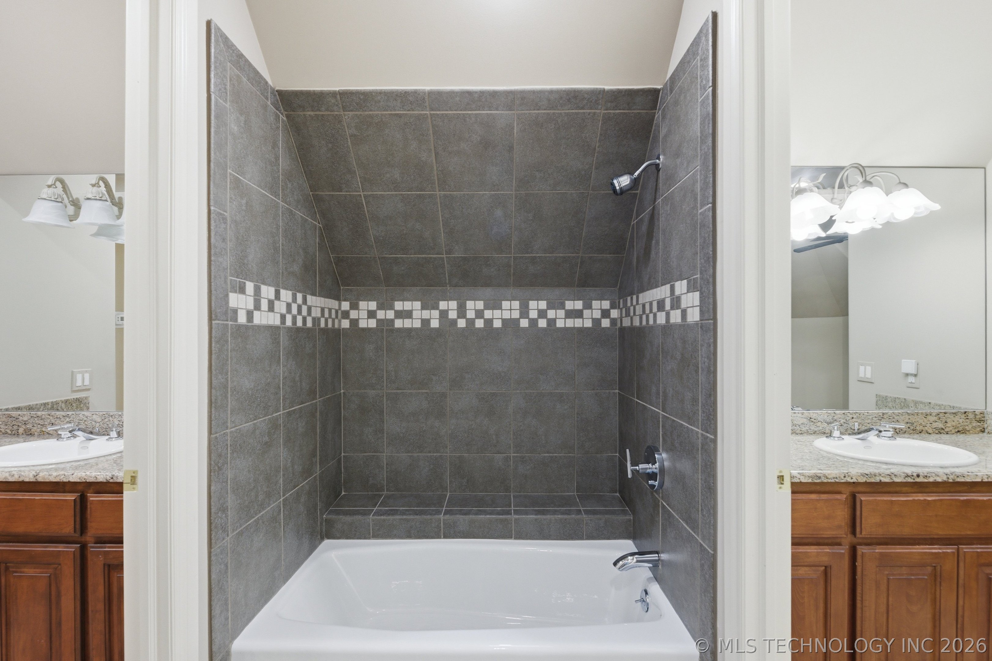 6635 E 107th Street Tulsa OK 74133