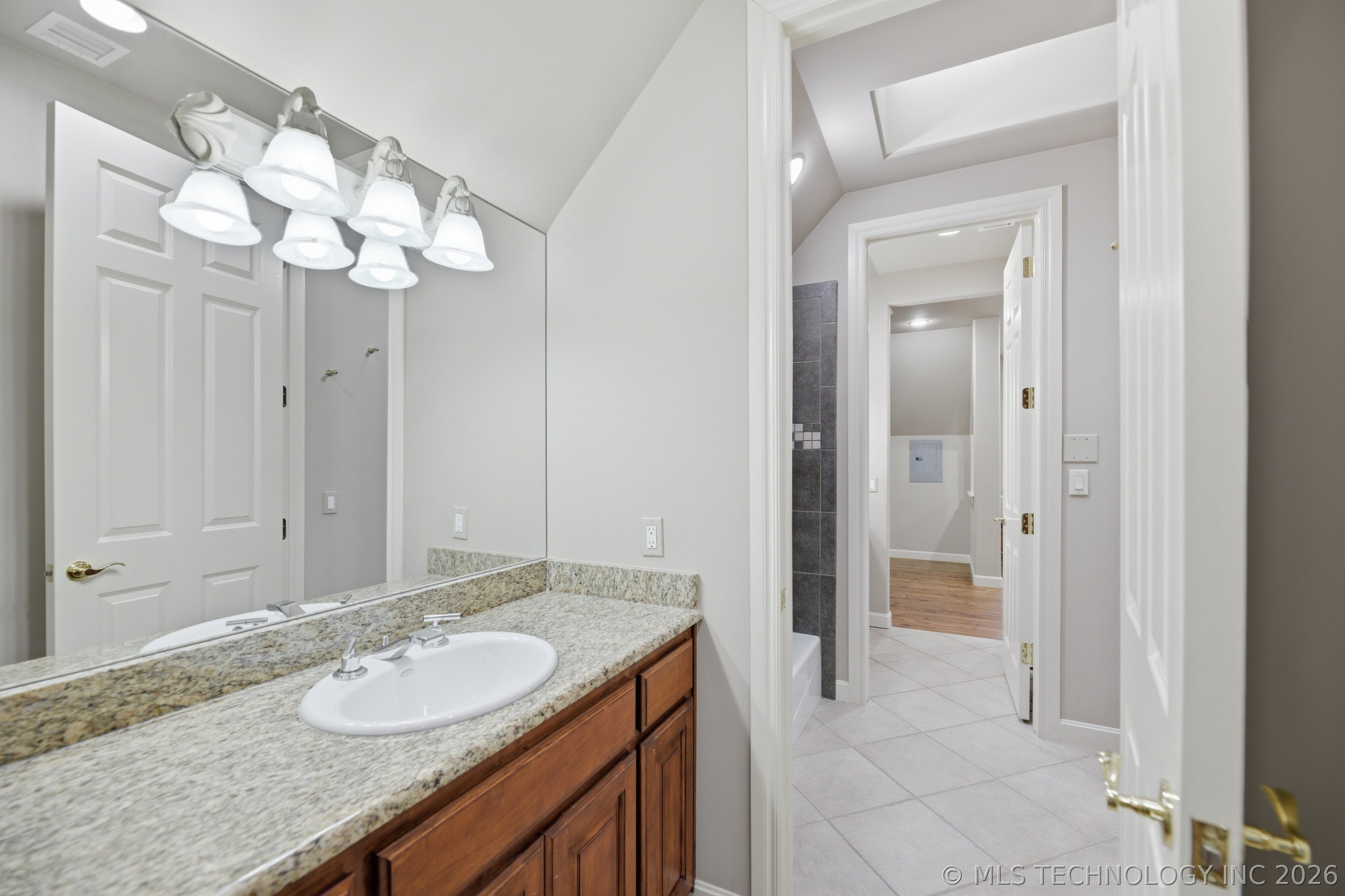 6635 E 107th Street Tulsa OK 74133