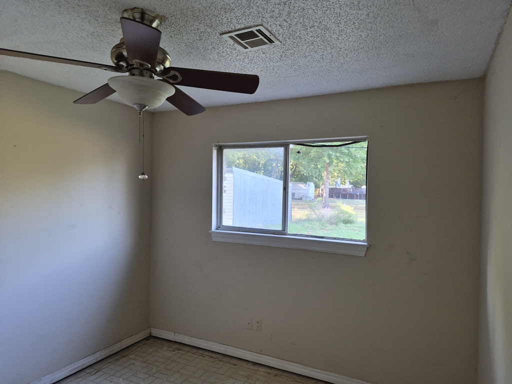300 7th Avenue Warner OK 74469