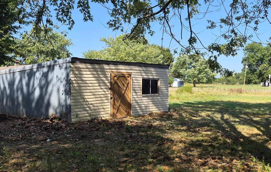 300 7th Avenue Warner OK 74469
