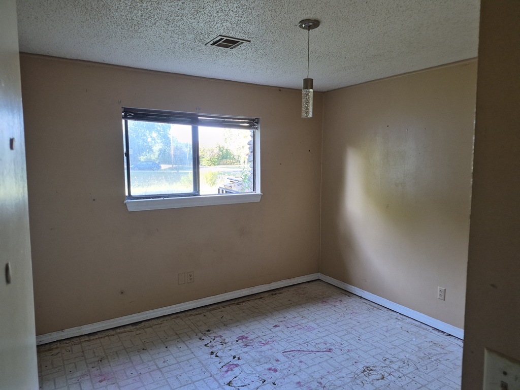 300 7th Avenue Warner OK 74469