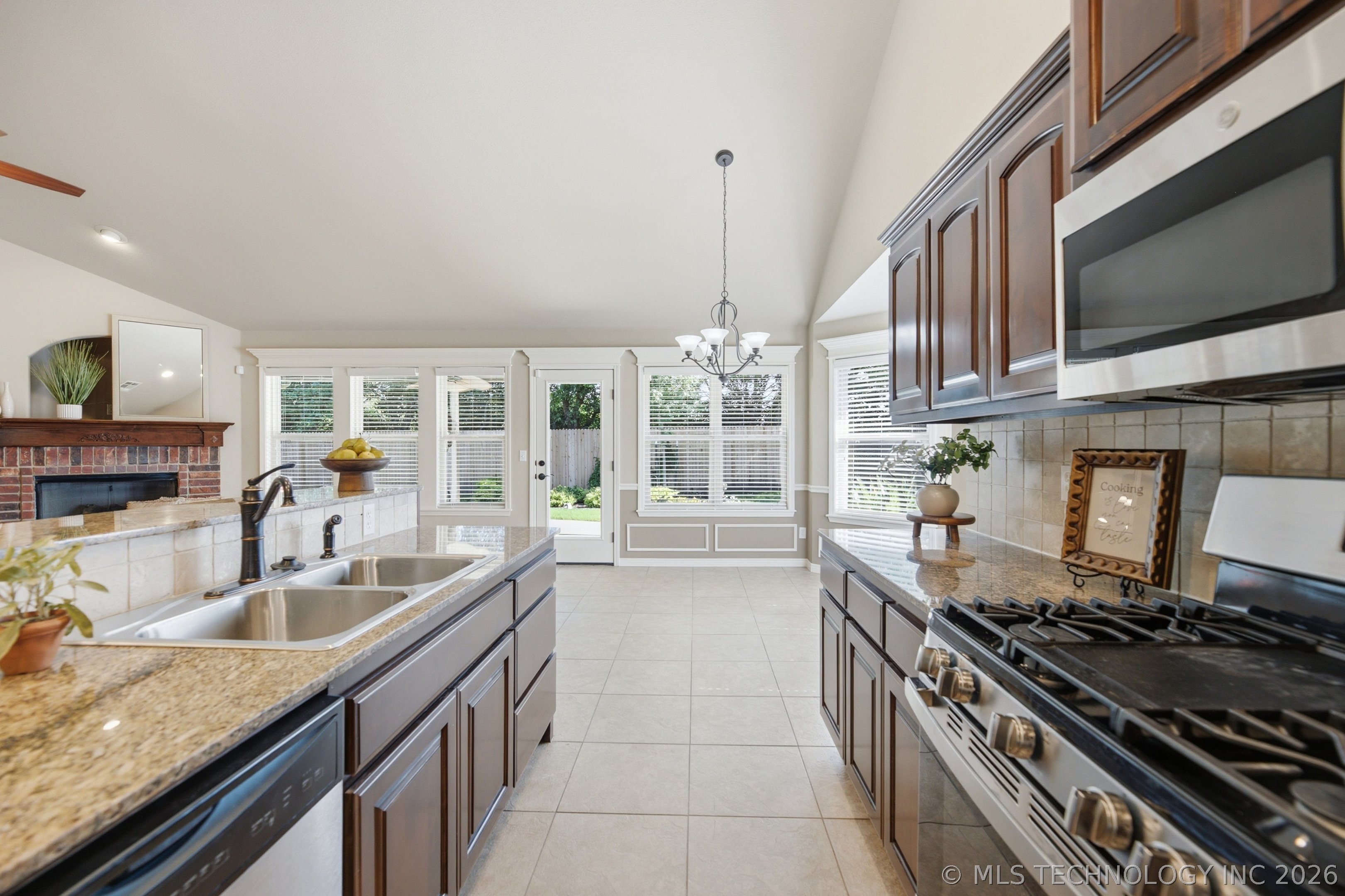 6913 N 128th Court Owasso OK 74055