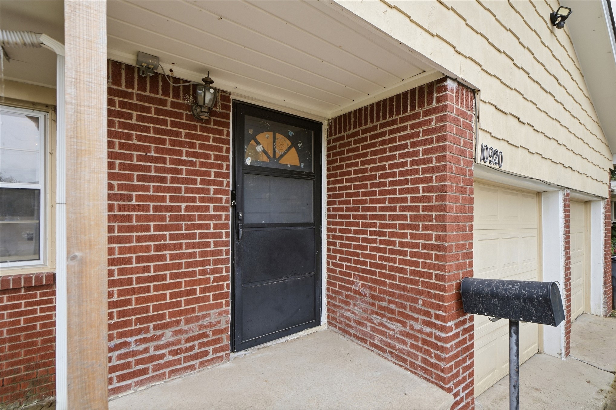 10920 E 3rd Street Tulsa OK 74128